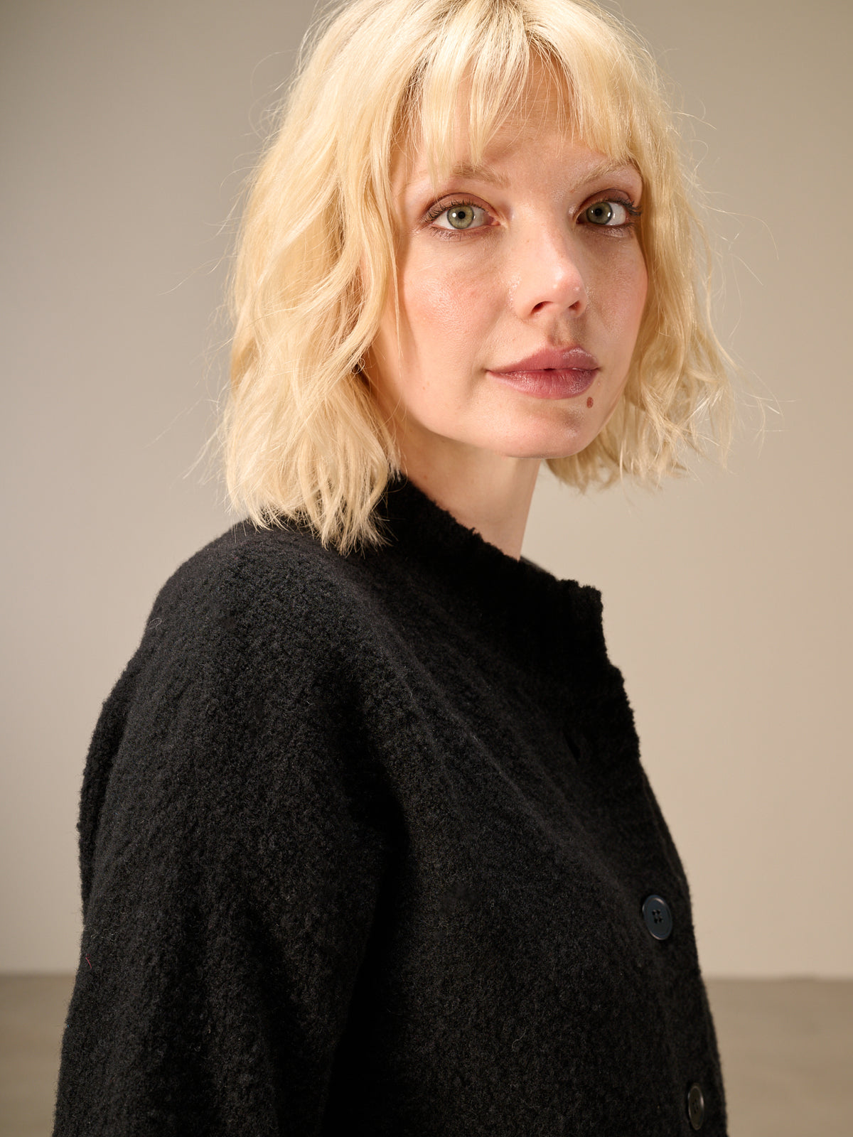 Strickjacke  mit Wolle