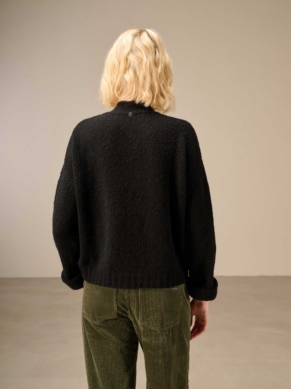 Strickjacke  mit Wolle