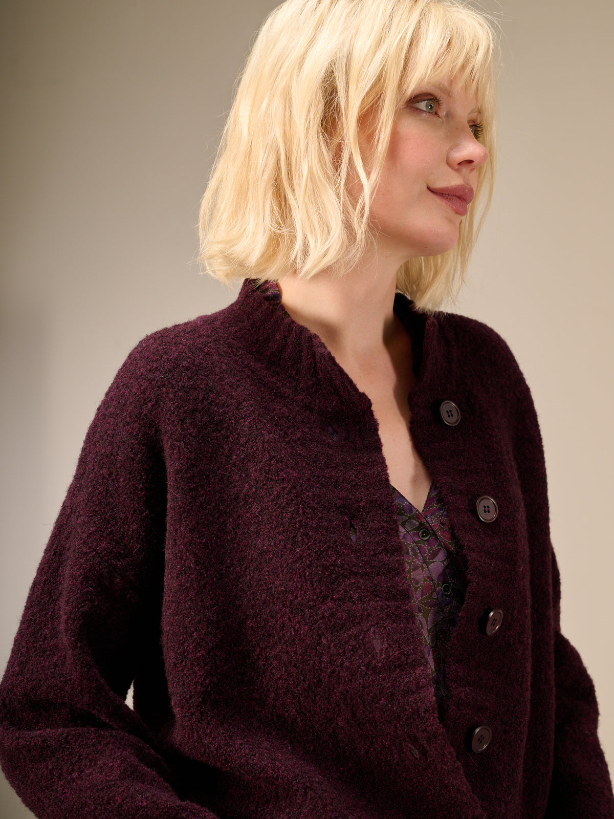 Strickjacke  mit Wolle
