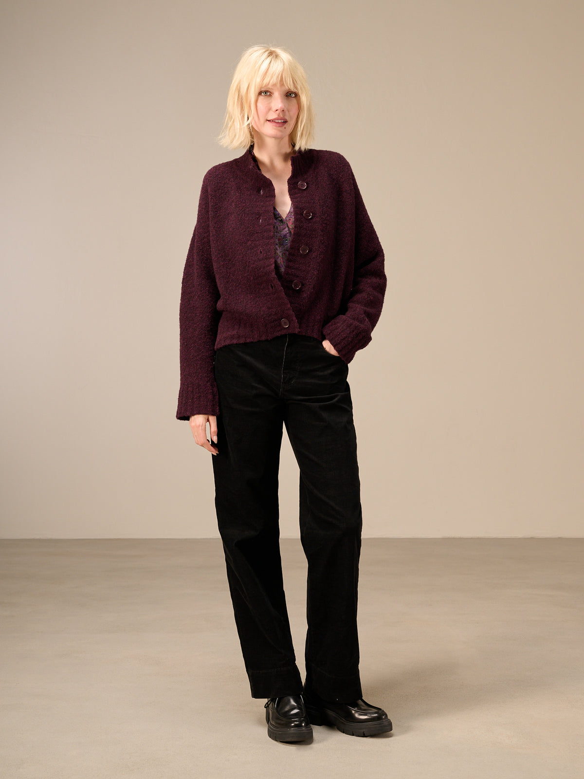 Strickjacke  mit Wolle
