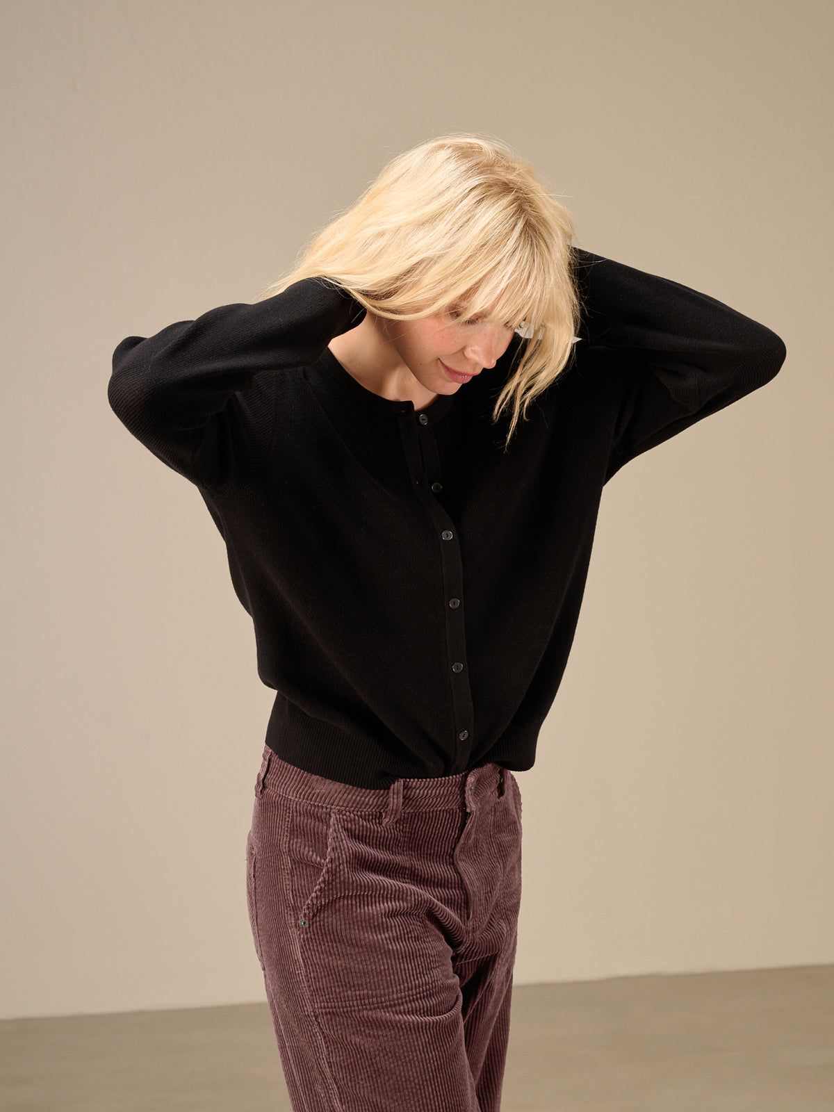 Strickjacke mit Rundhals
