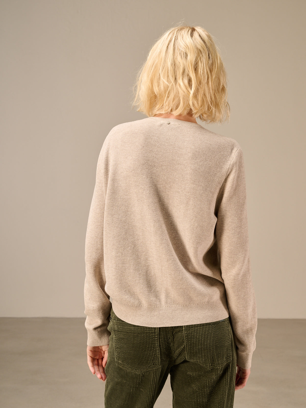 Strickjacke mit Rundhals