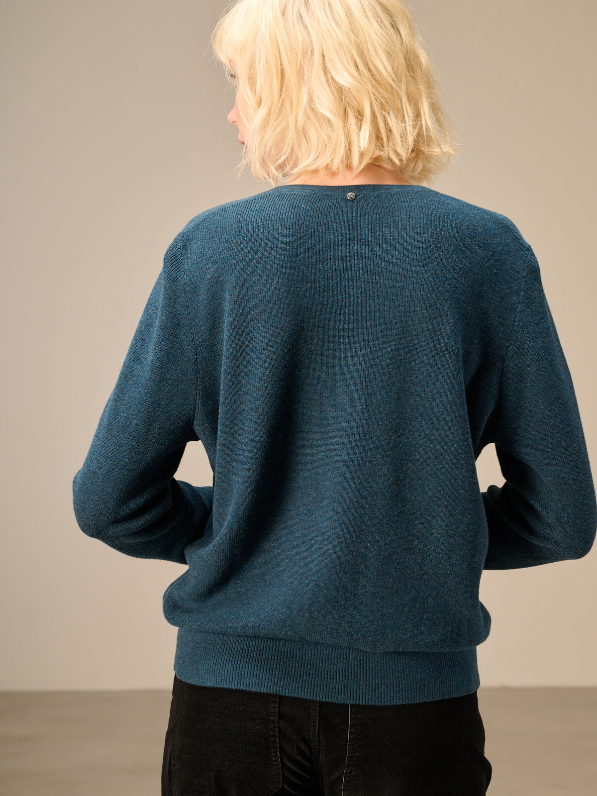 Strickjacke mit Rundhals