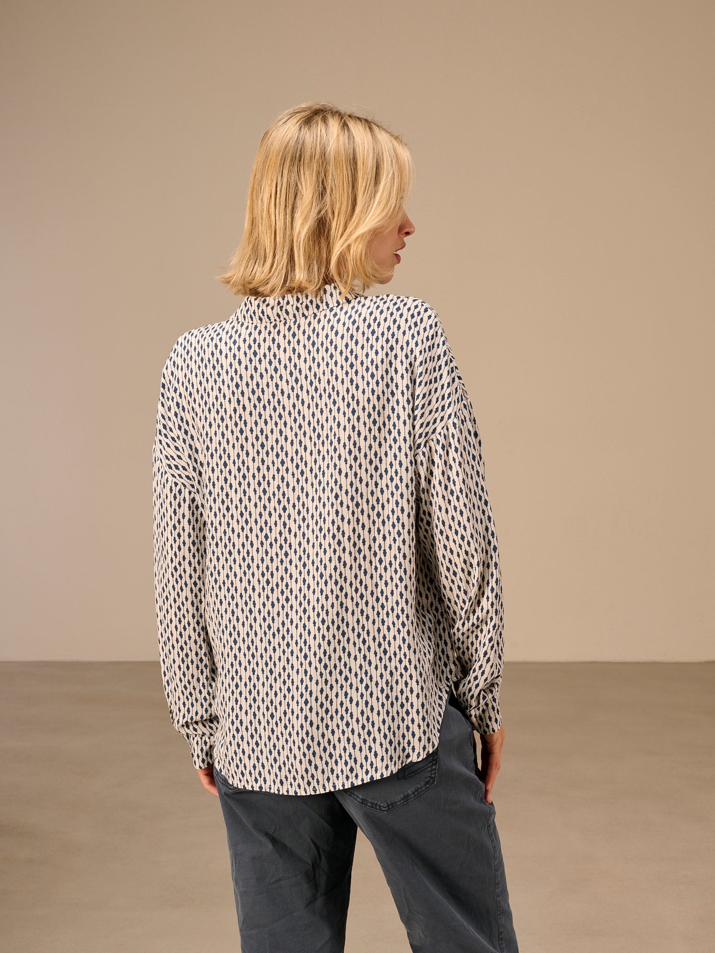 Blusa con maniche a 3/4