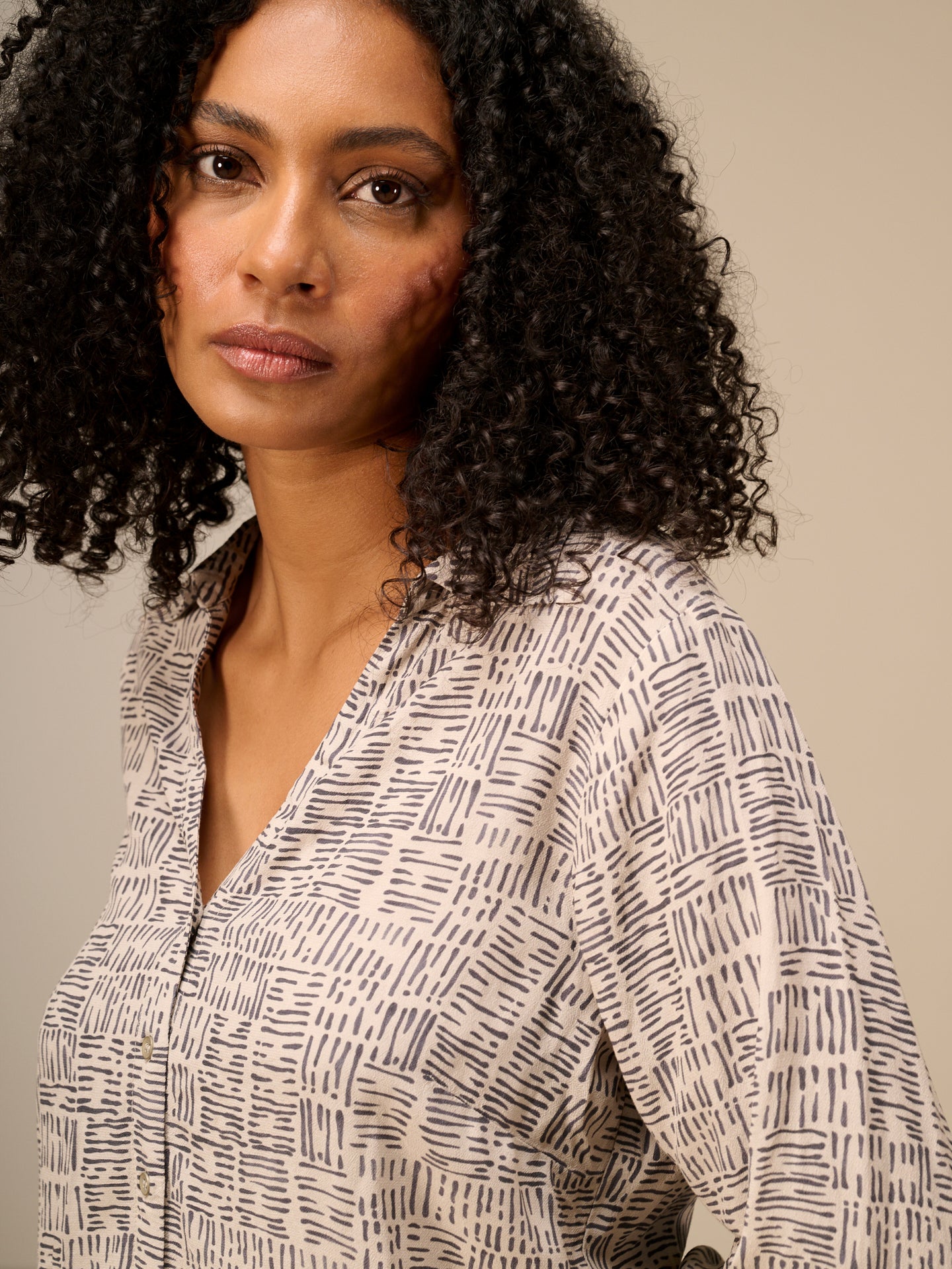 Long-sleeved blouse