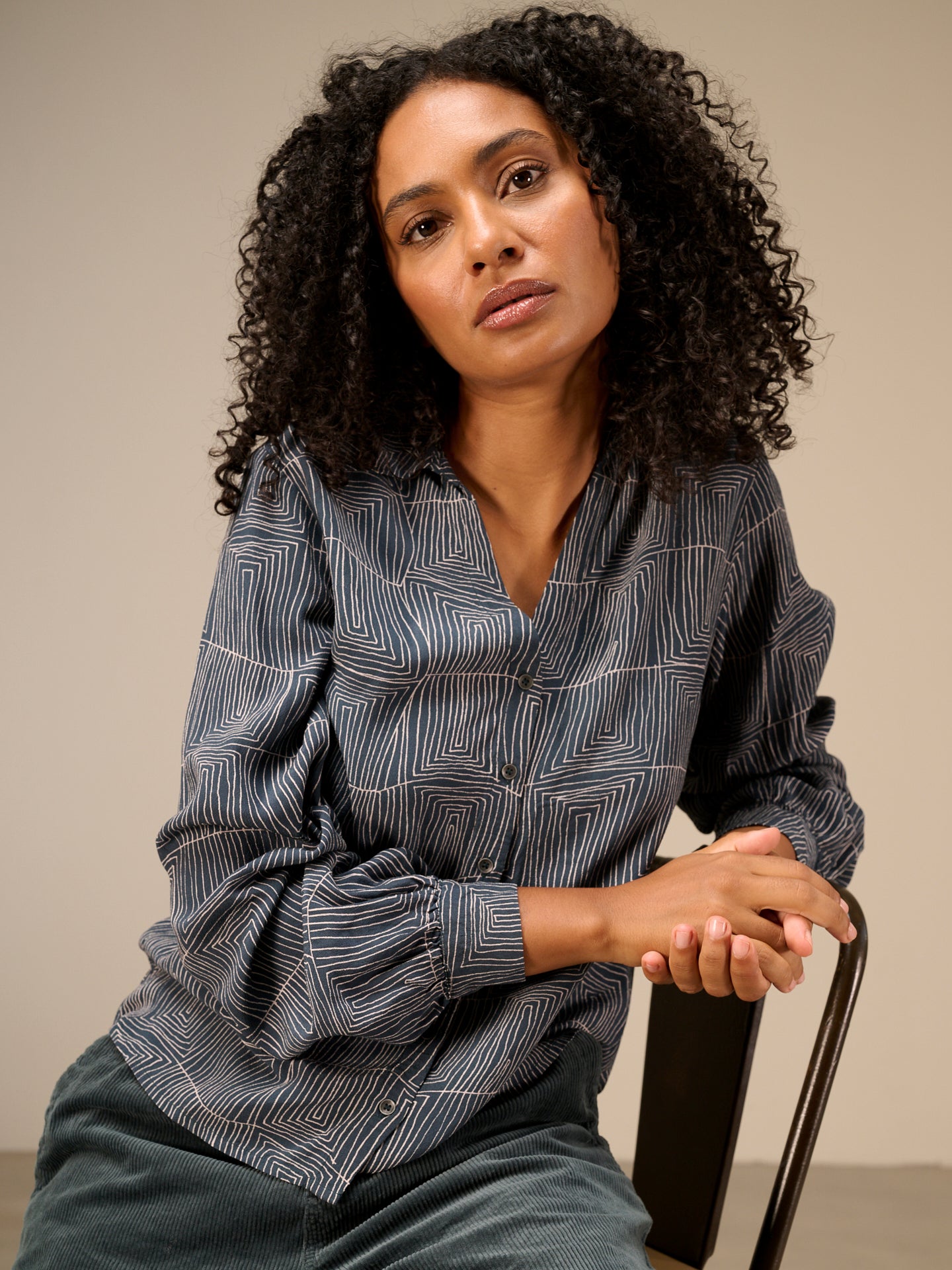 Long-sleeved blouse