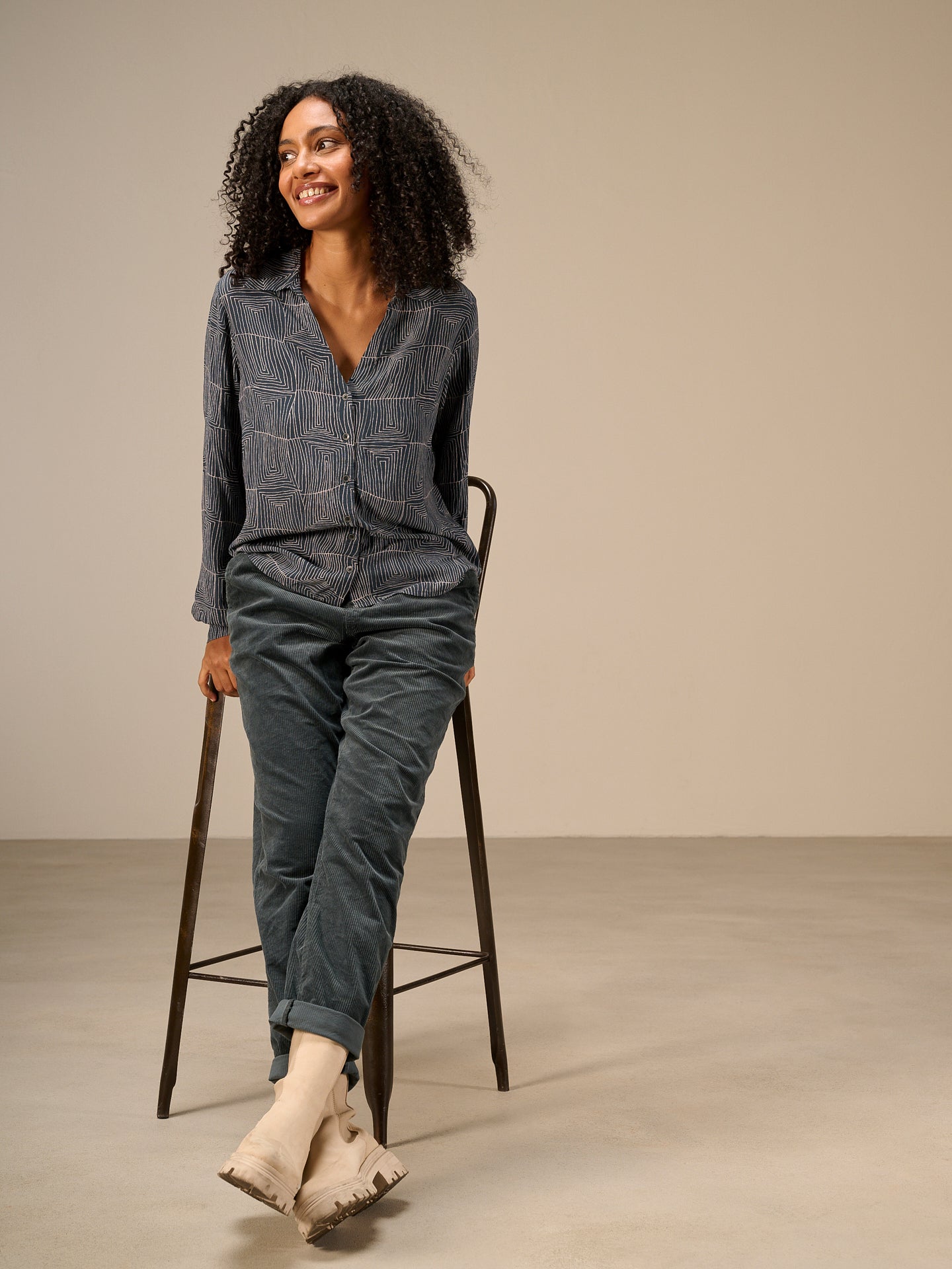 Long-sleeved blouse