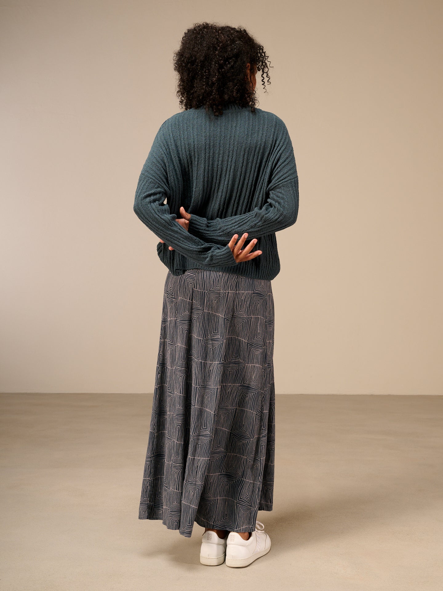 Skirt with elastic waistband