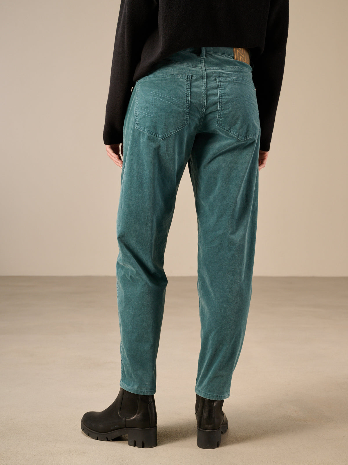 Pantaloni barrel fit