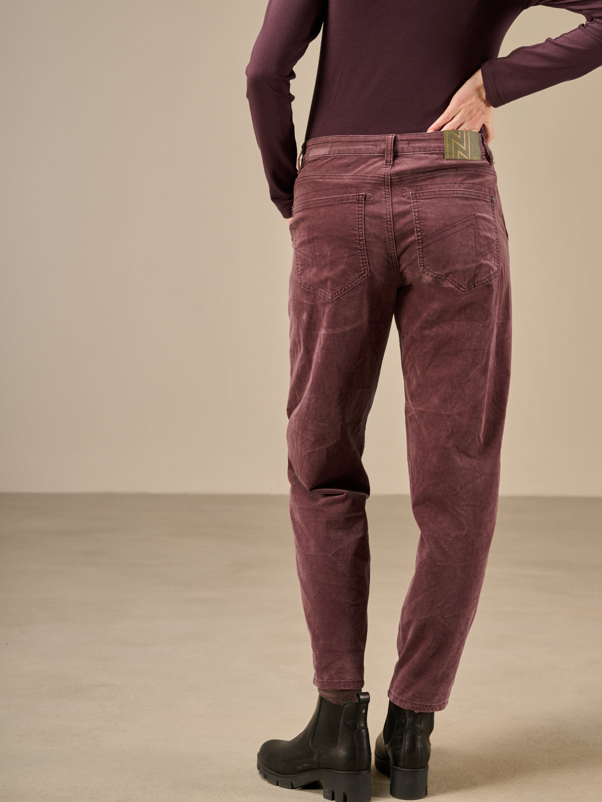 Pantaloni barrel fit