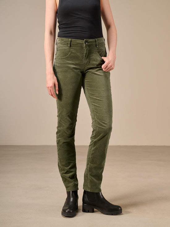Pantaloni affusolati
