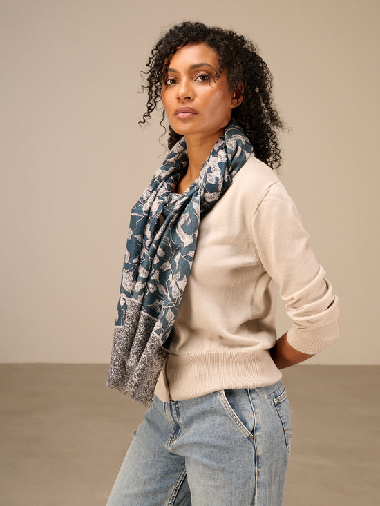 Wool scarf