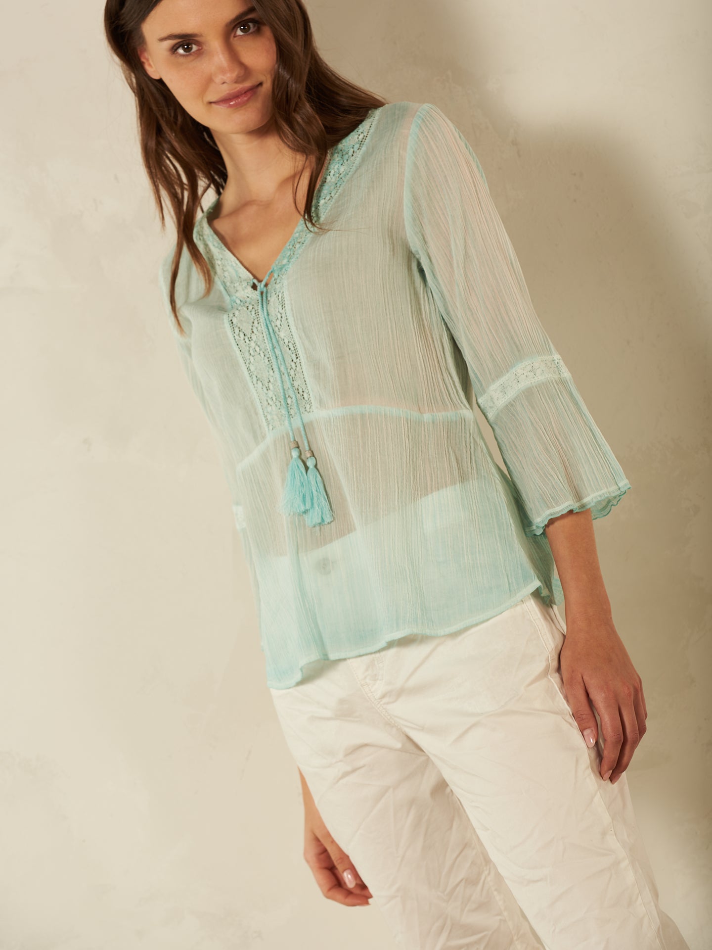 Blusa con volant
