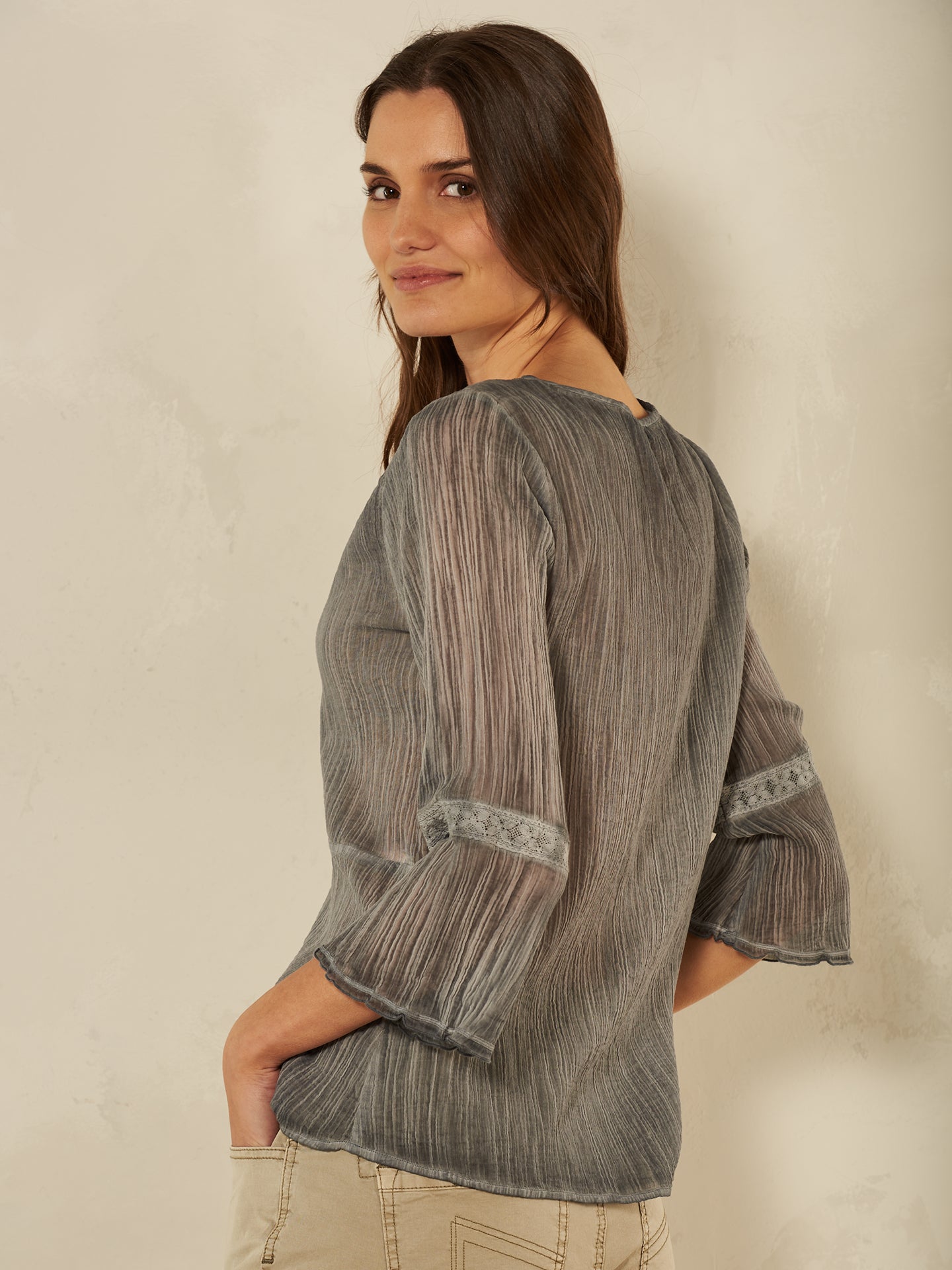 Blusa con volant