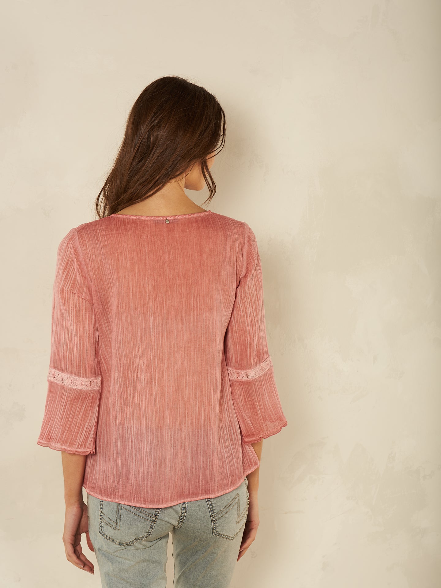 Blusa con volant