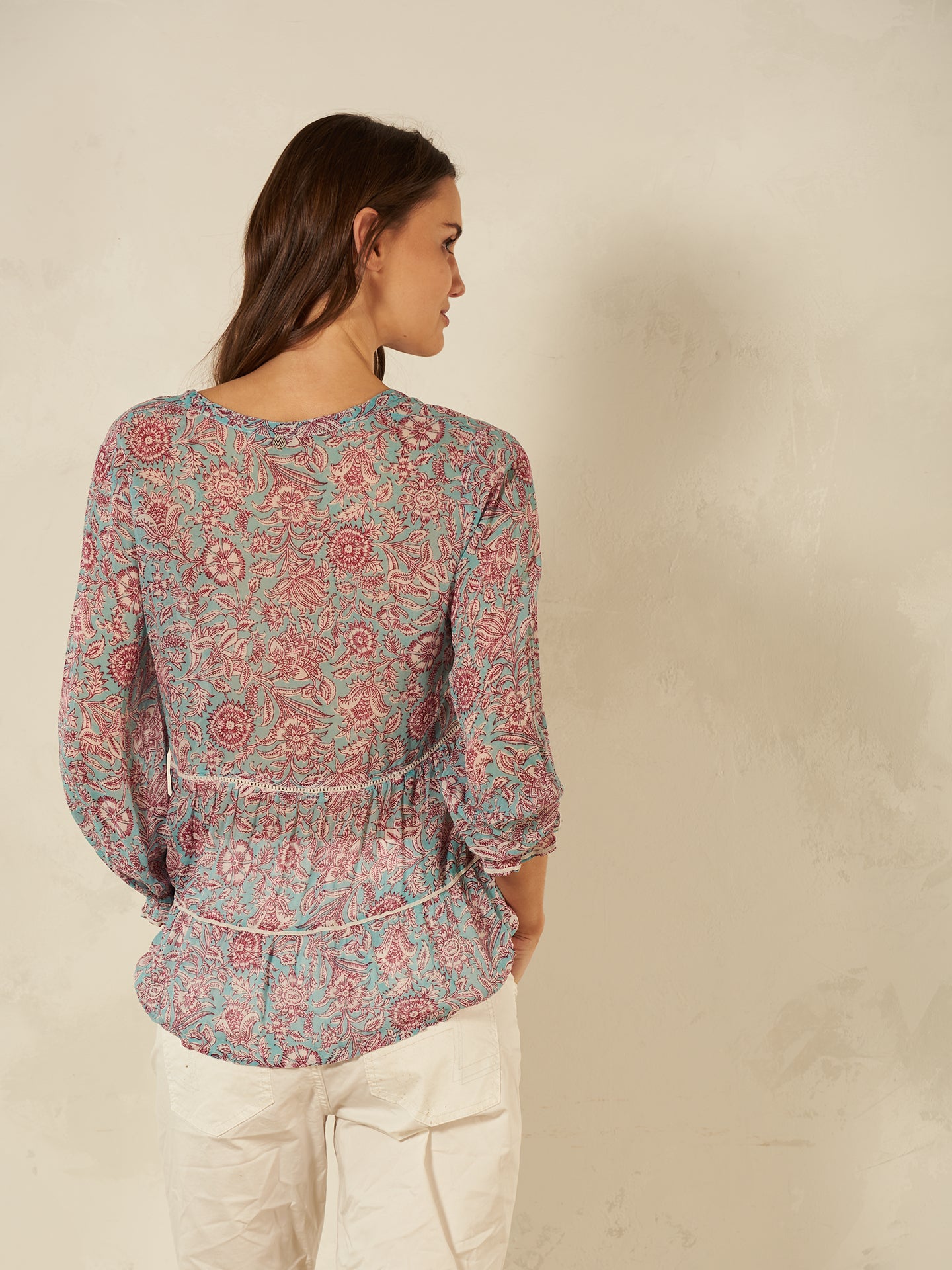 blouse à volants