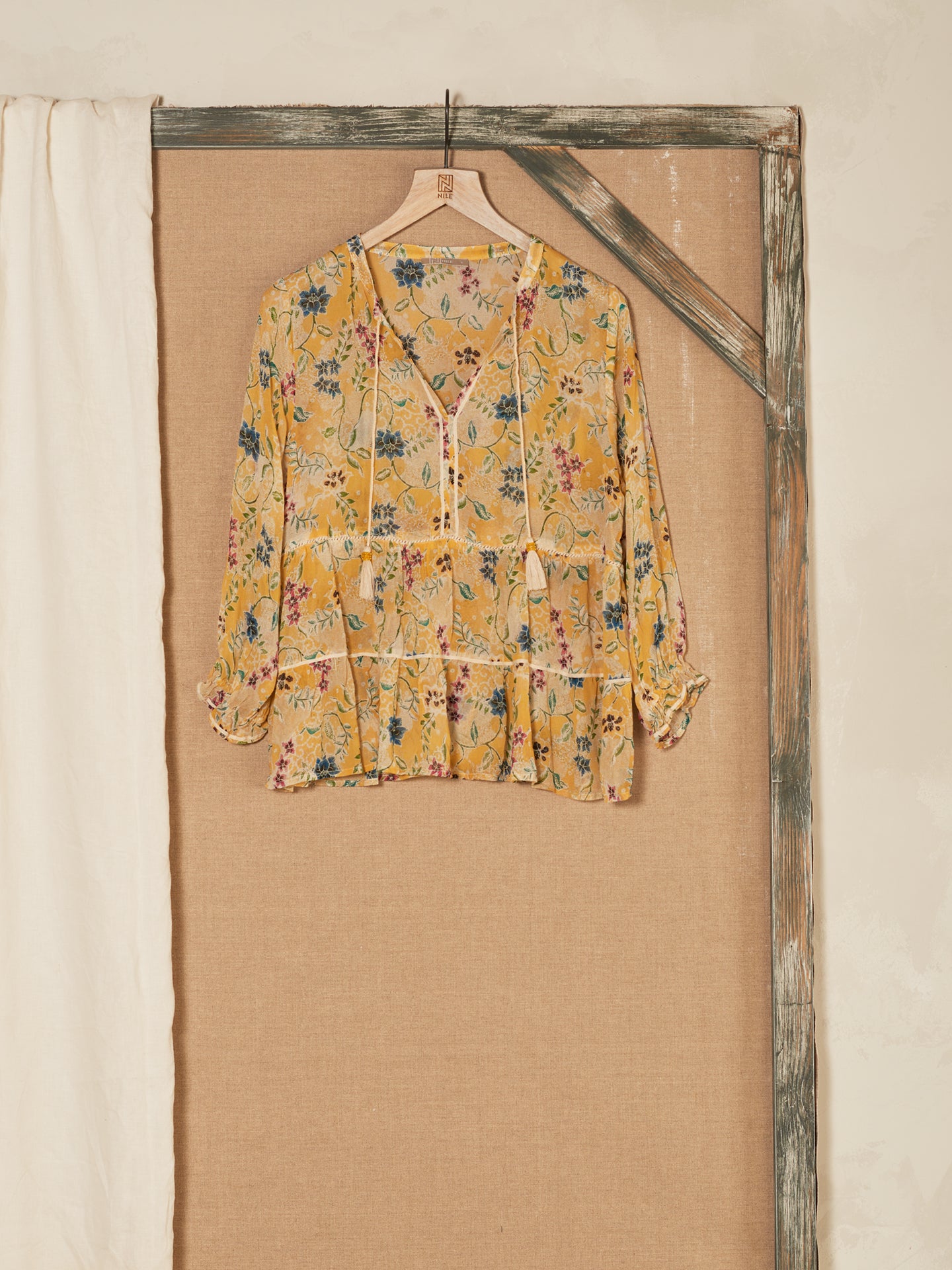 blouse à volants