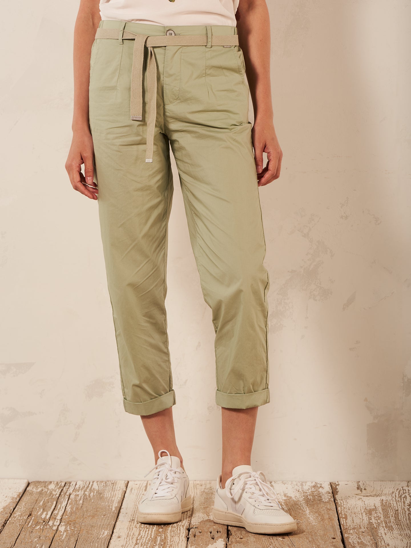 Hose mit Gürtel