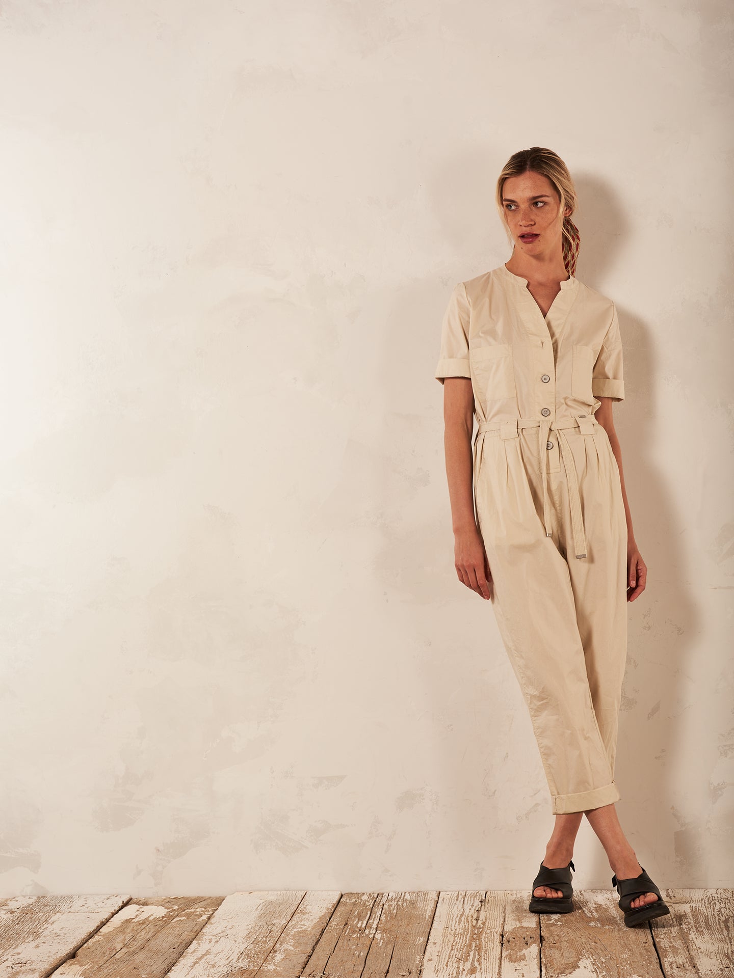 Tuta jumpsuit con cintura
