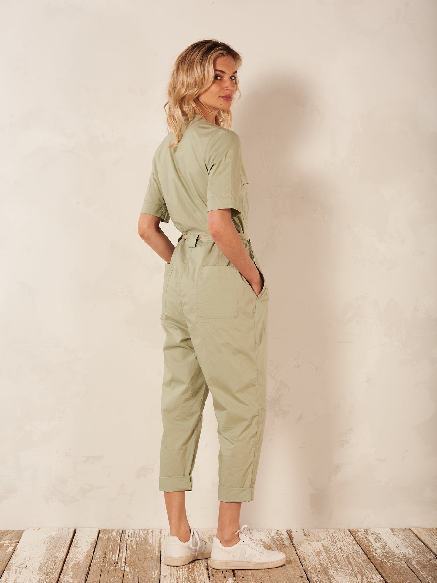 Tuta jumpsuit con cintura