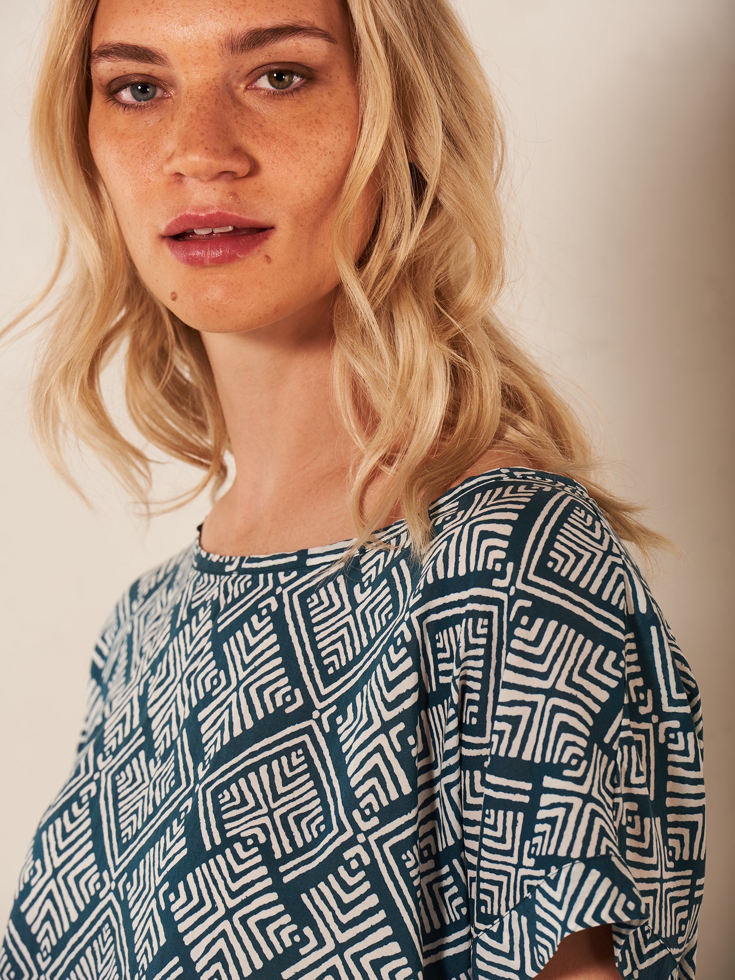 blouse à col rond