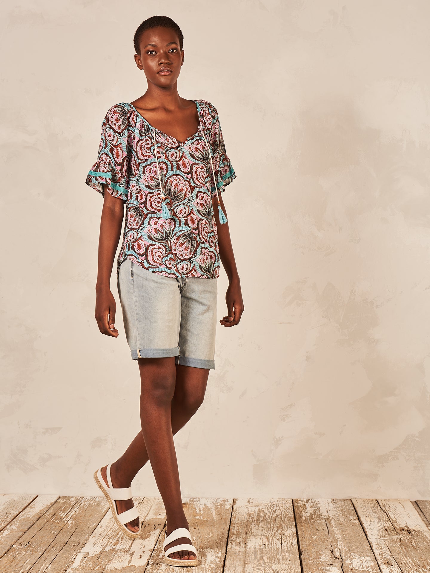 blouse avec détails à volants