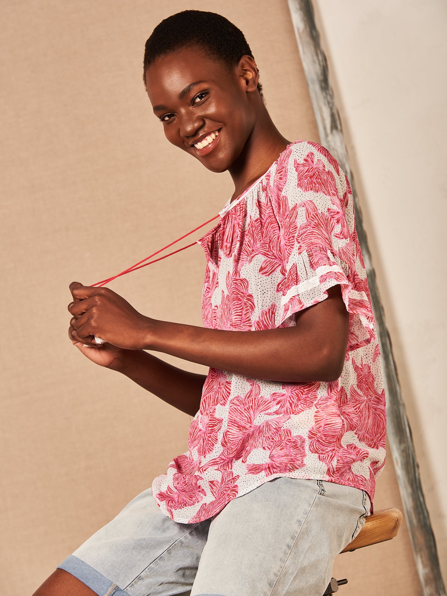 blouse avec détails à volants