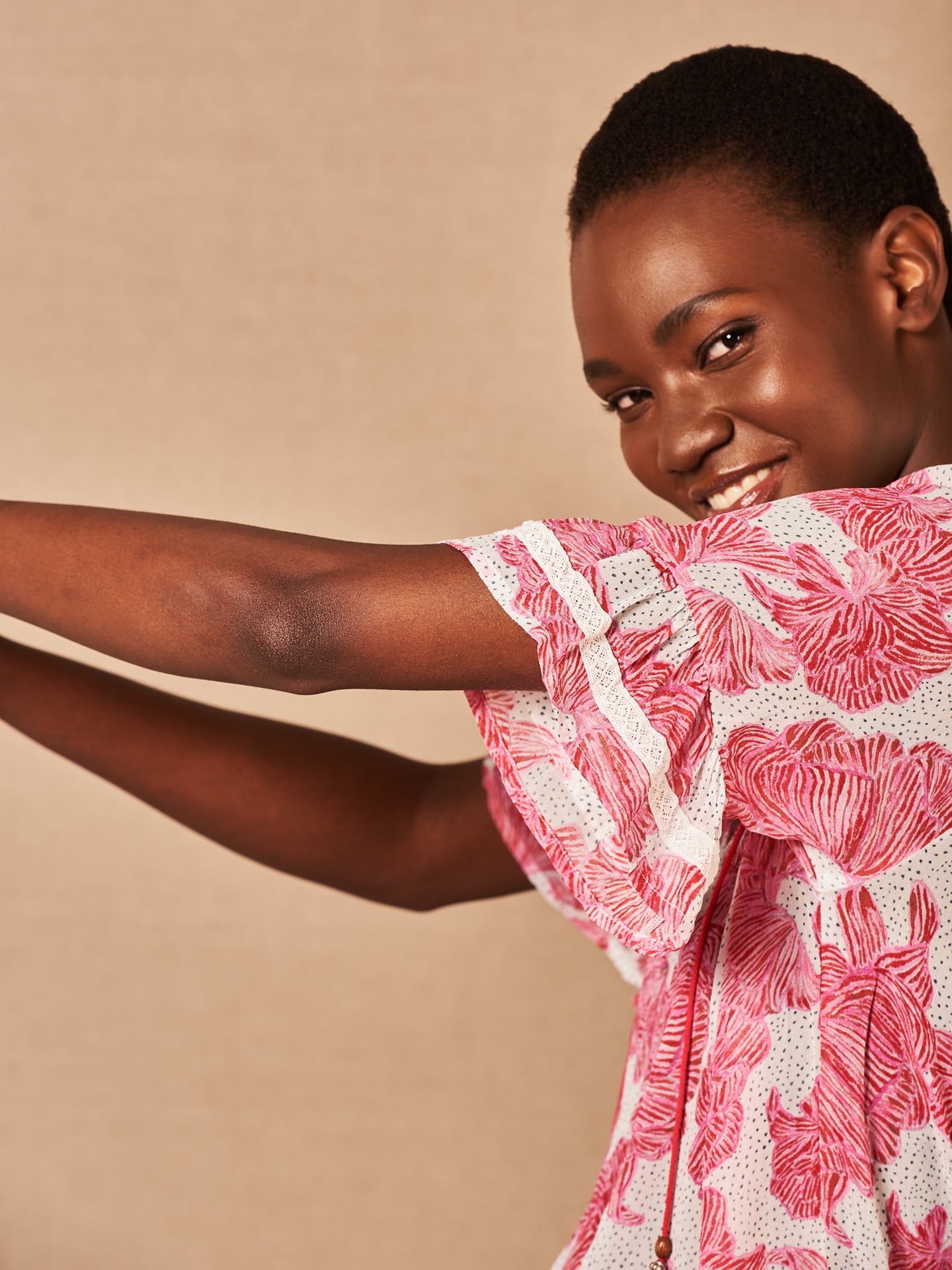 blouse avec détails à volants