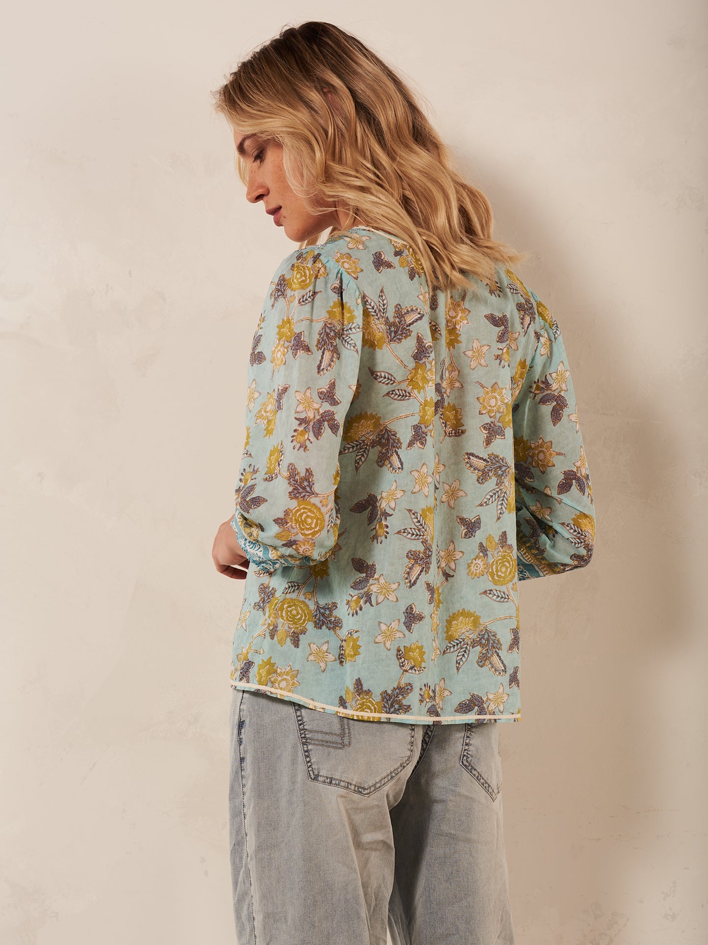 blouse à manches 3/4