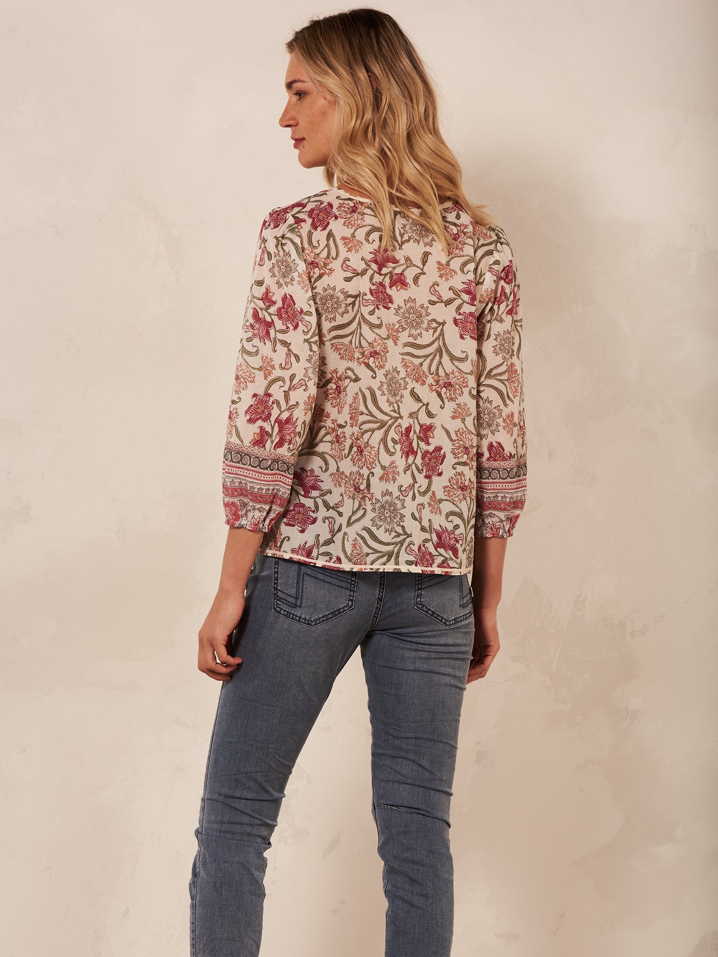 blouse à manches 3/4