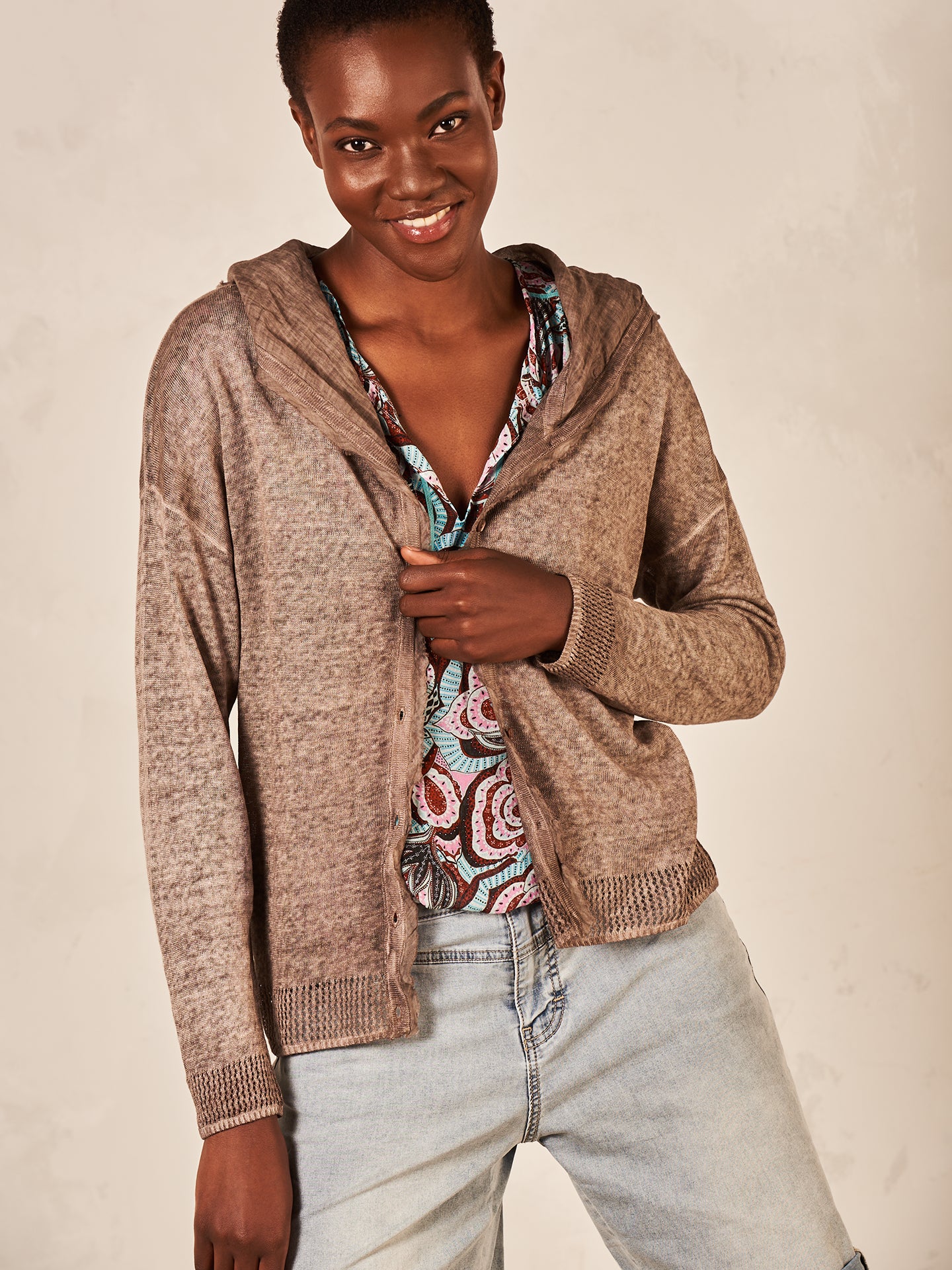 Cardigan with linen