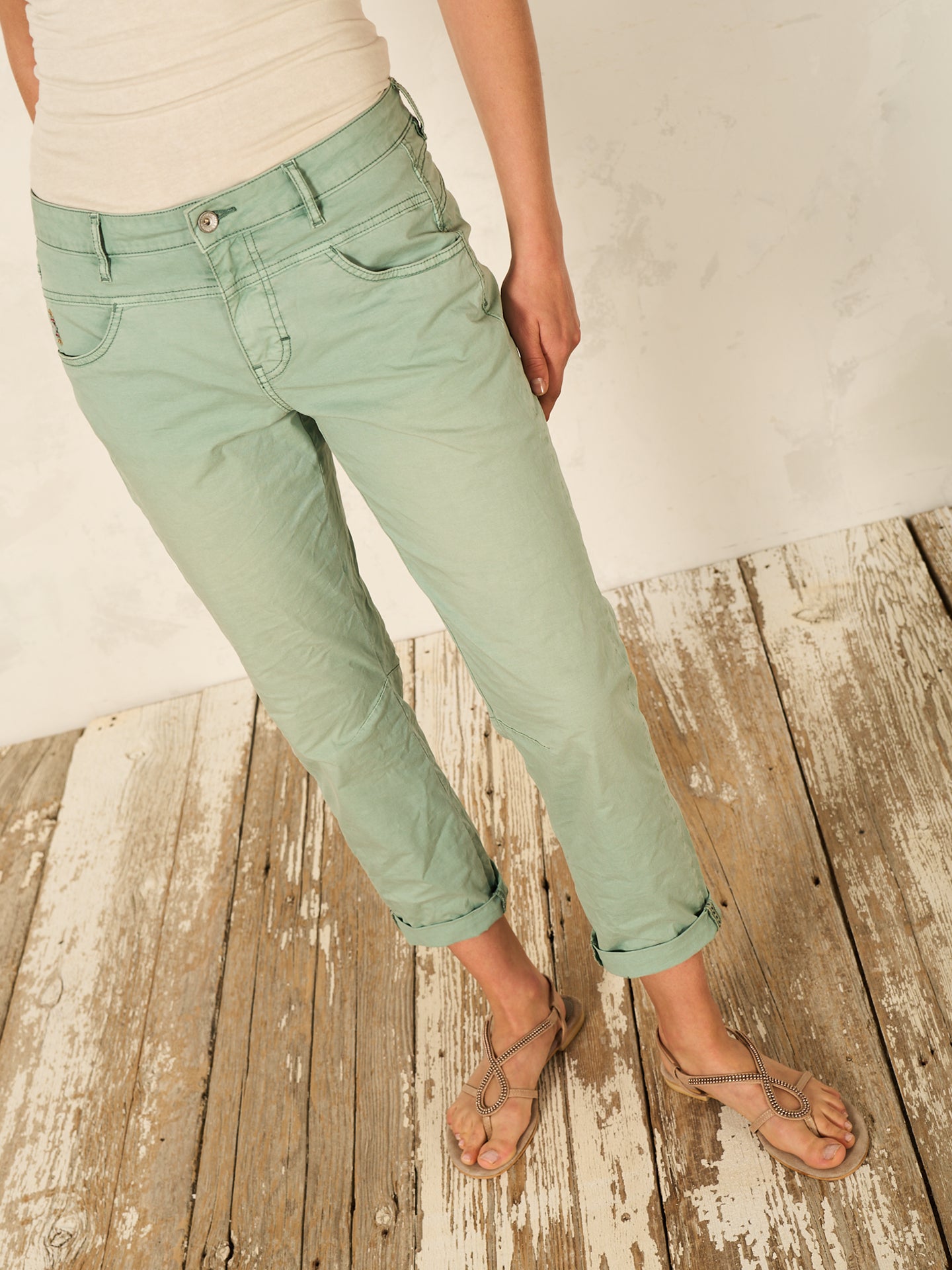 pantalon tapered