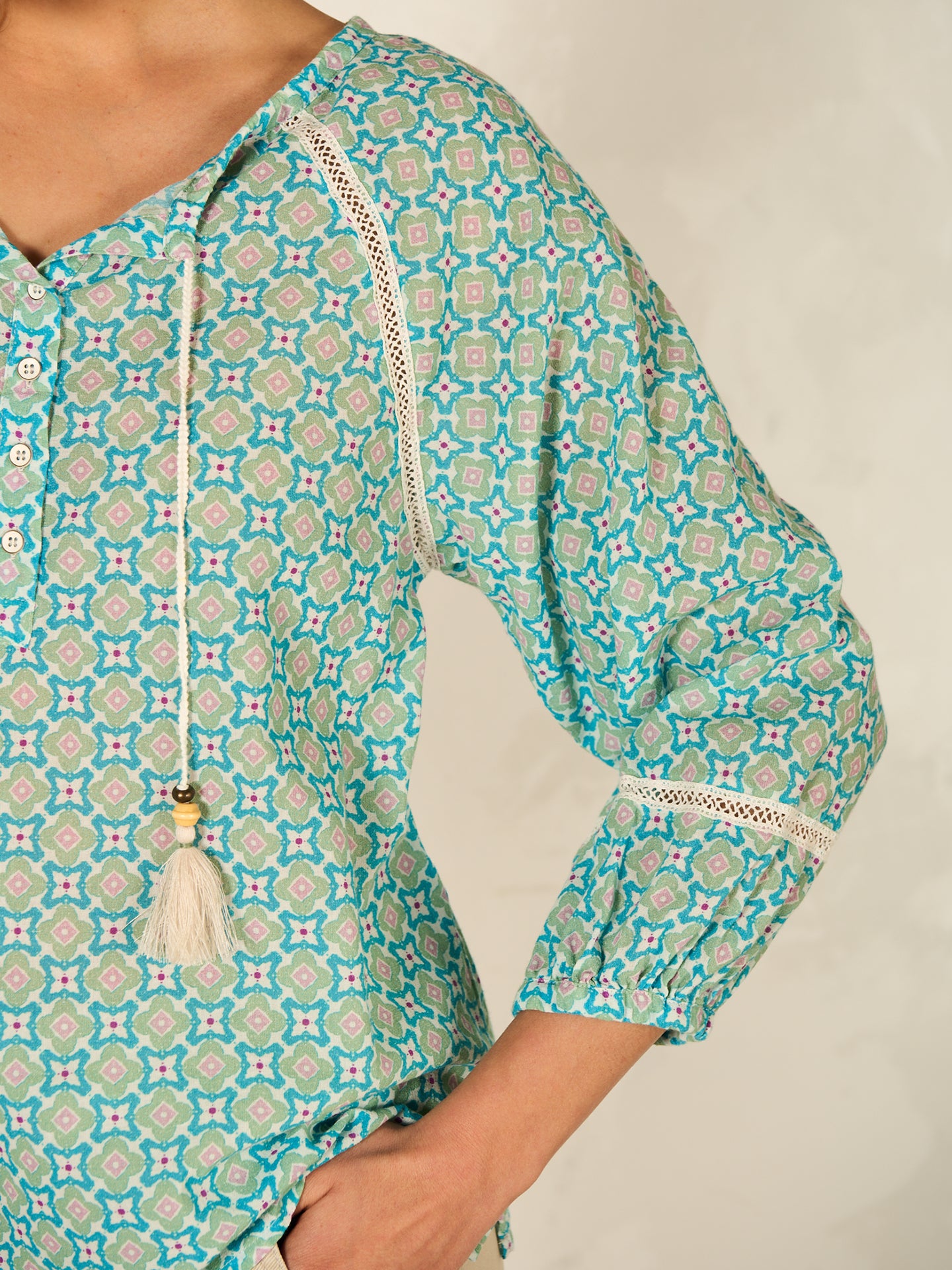 blouse à manches 3/4