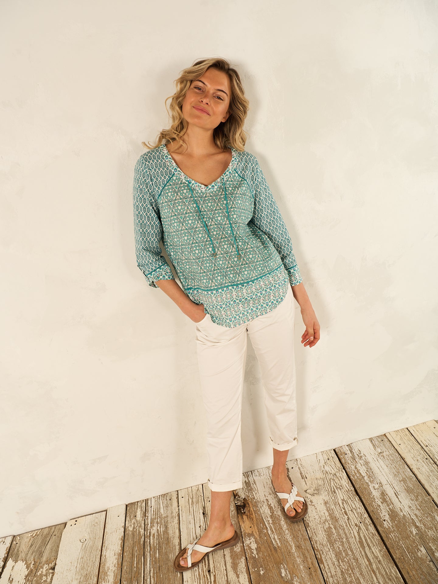 blouse avec col en V