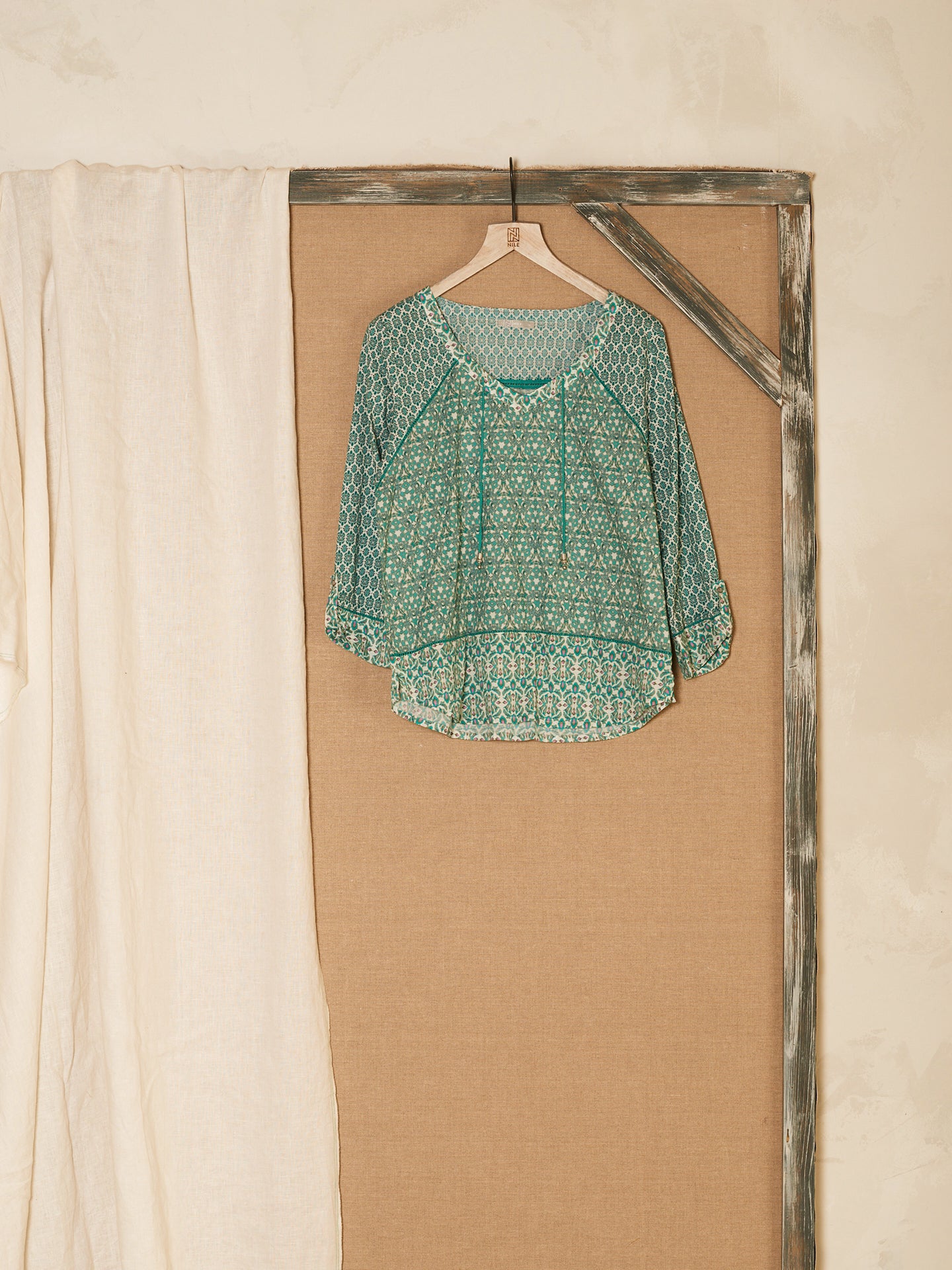 blouse avec col en V