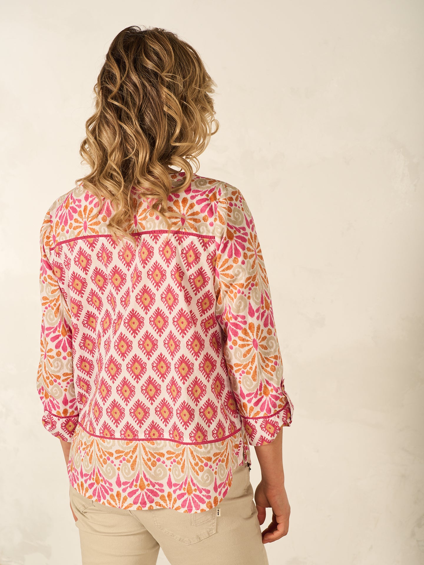 blouse avec col en V
