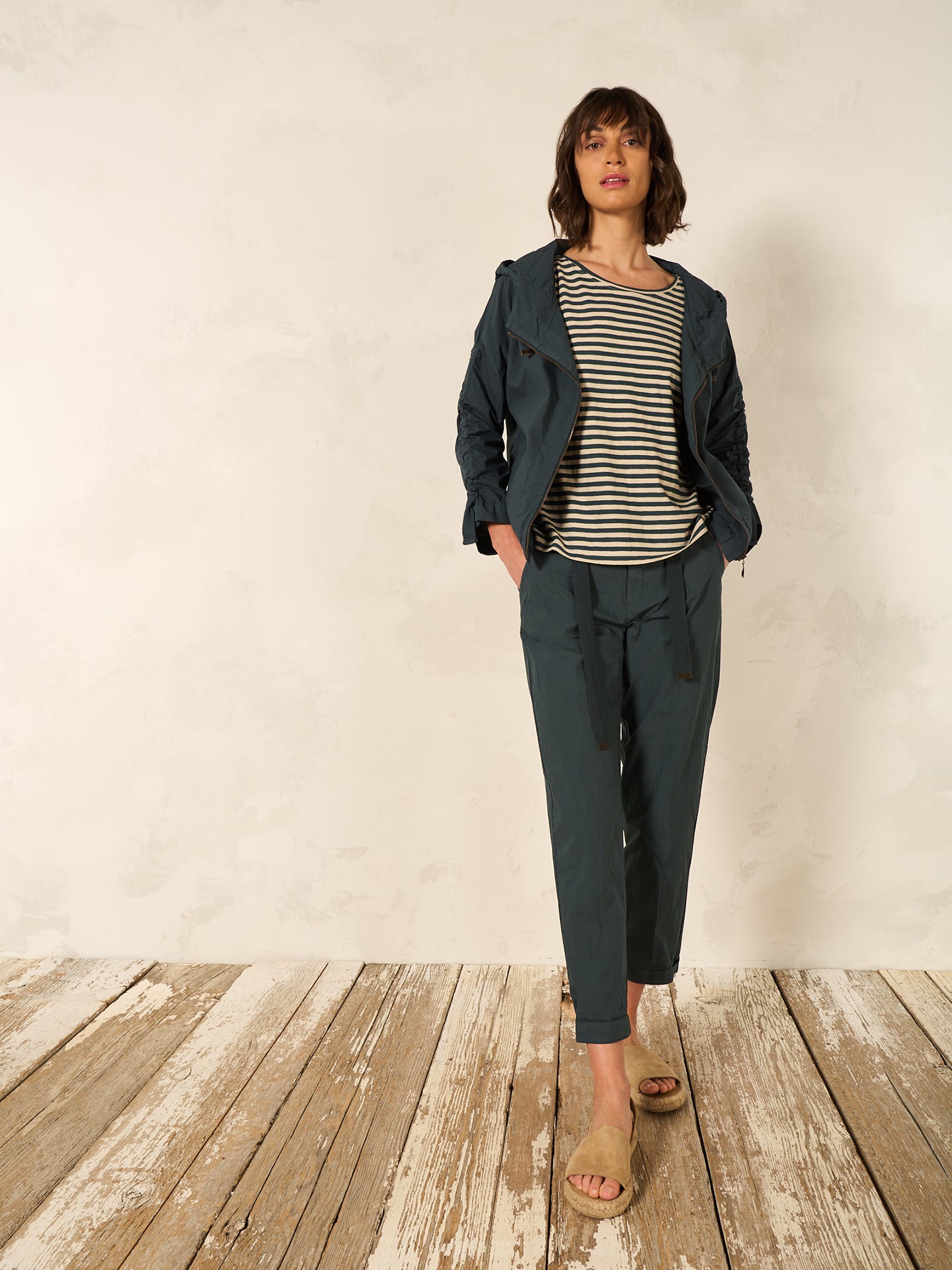 Pantaloni con cintura