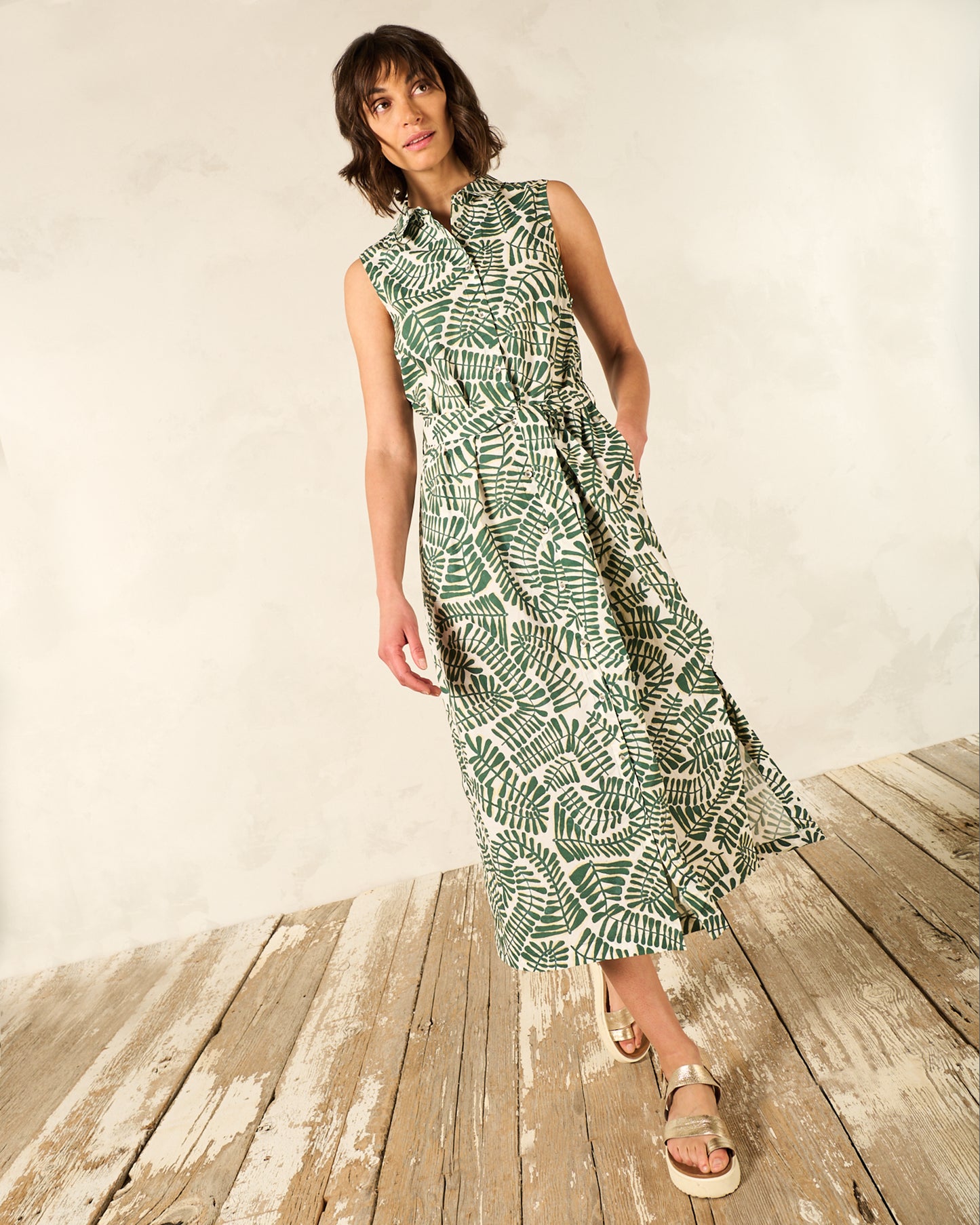 Kleid mit Kragen