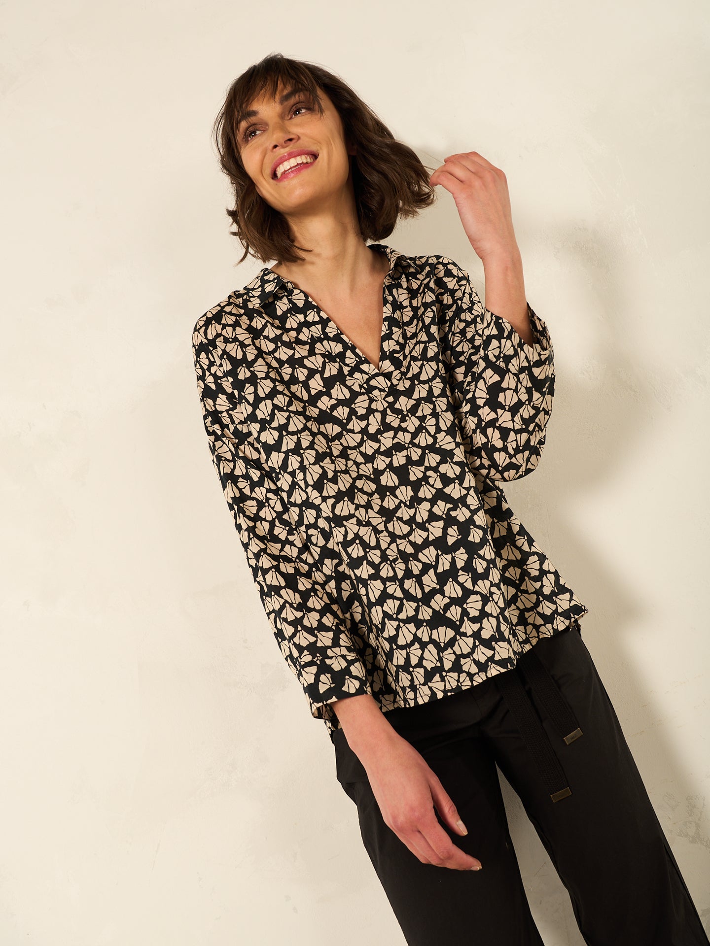 blouse avec col en V