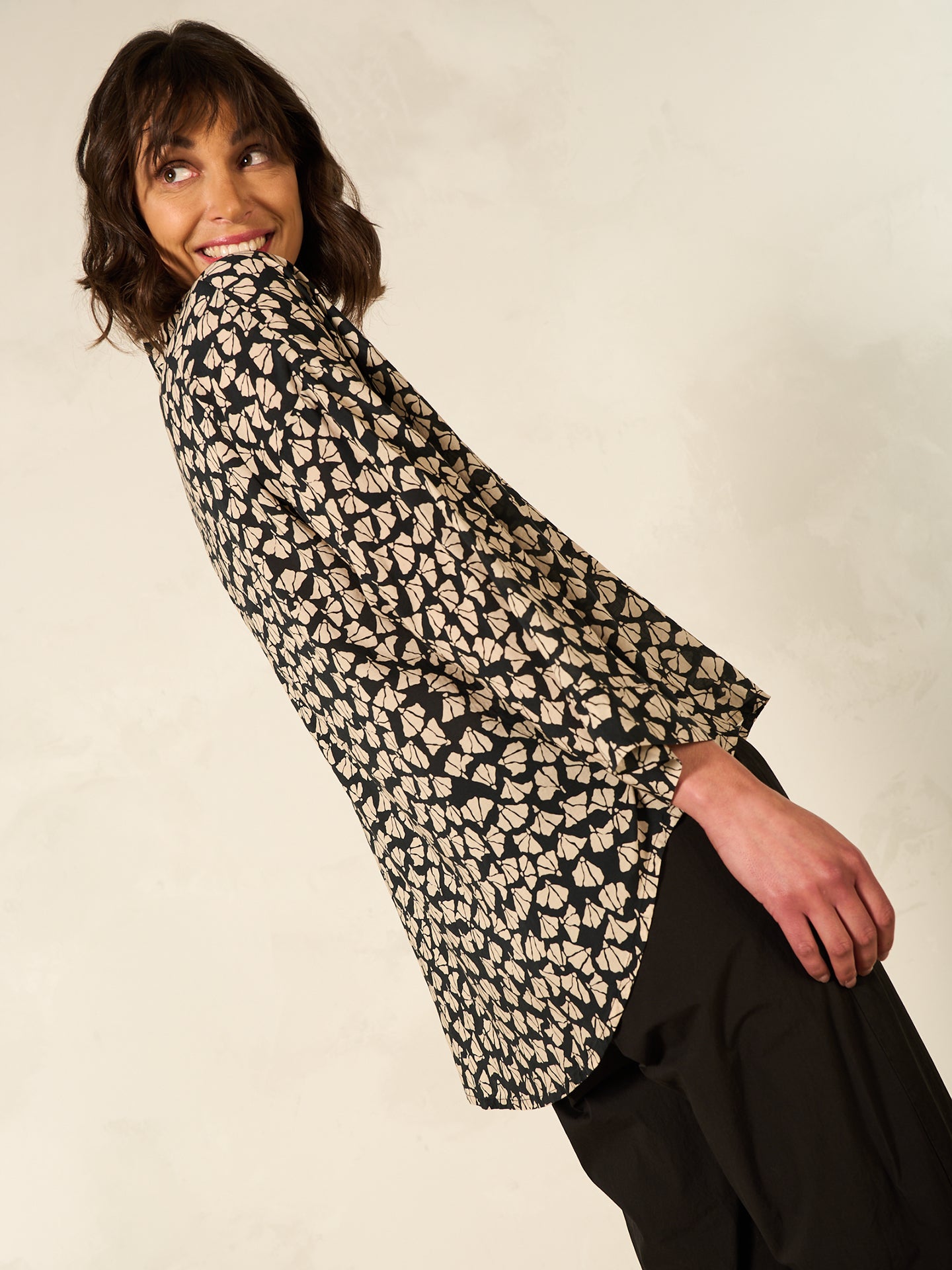 blouse avec col en V