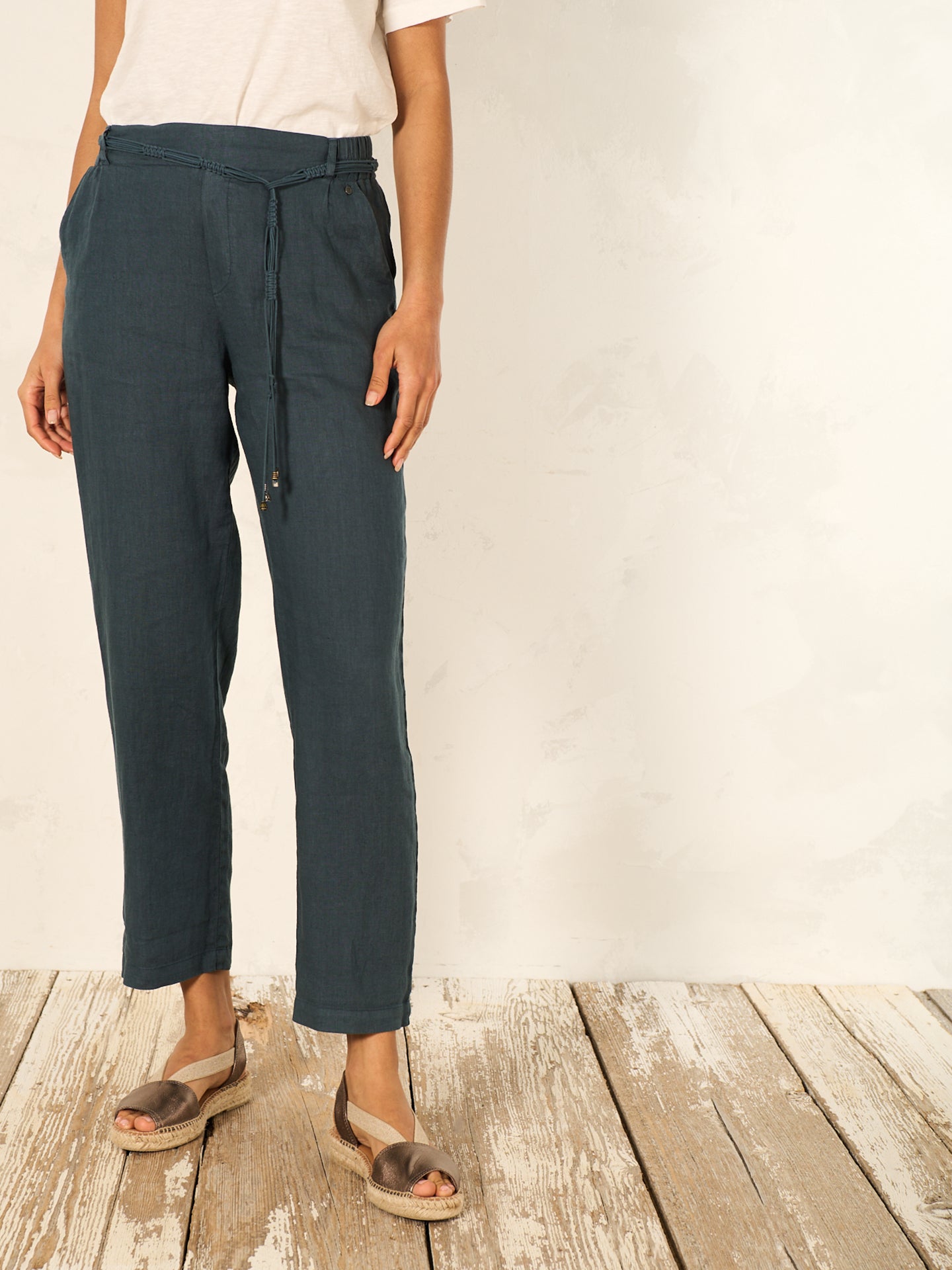 Pantaloni con cintura