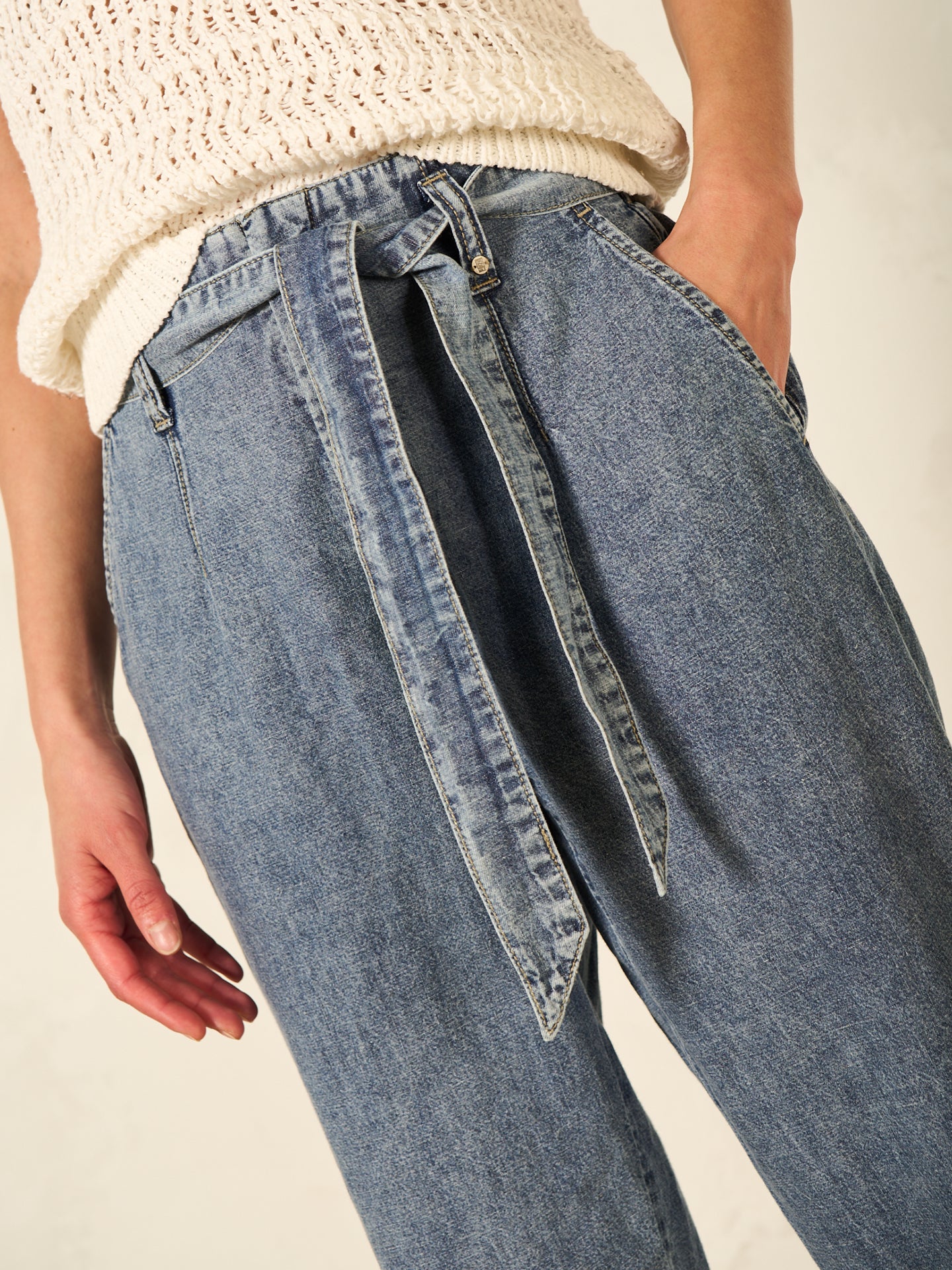Pantaloni dritti