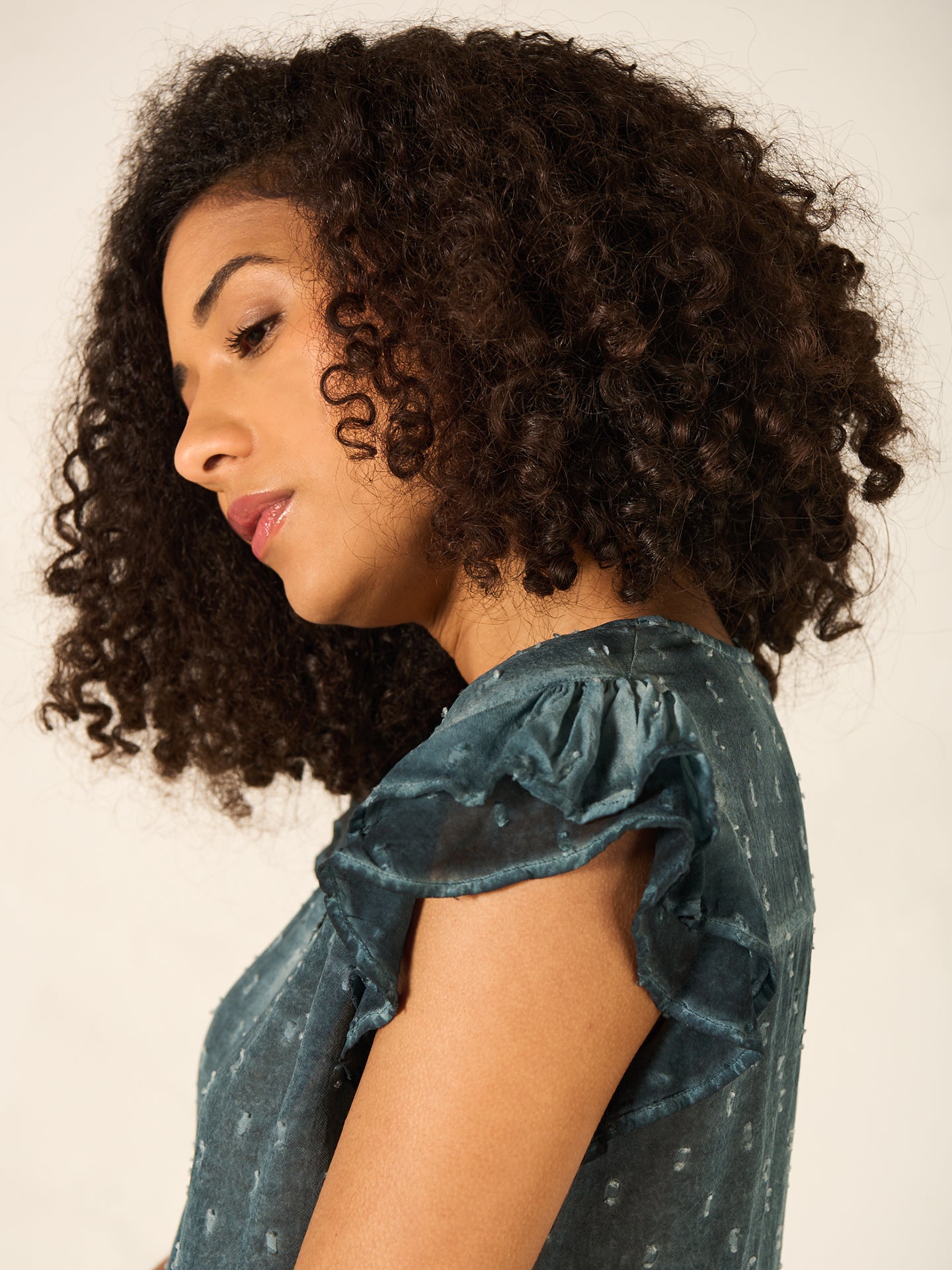 blouse avec détails à volants