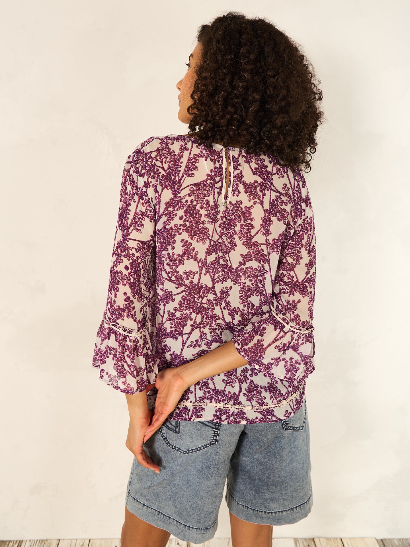 Bluse mit Rüschendetail