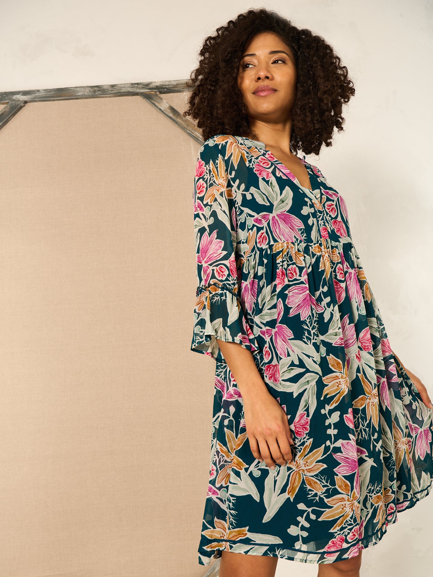robe avec col en V