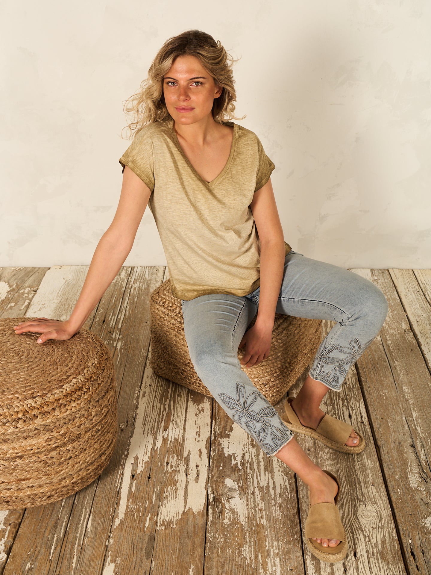 pantalon brodé