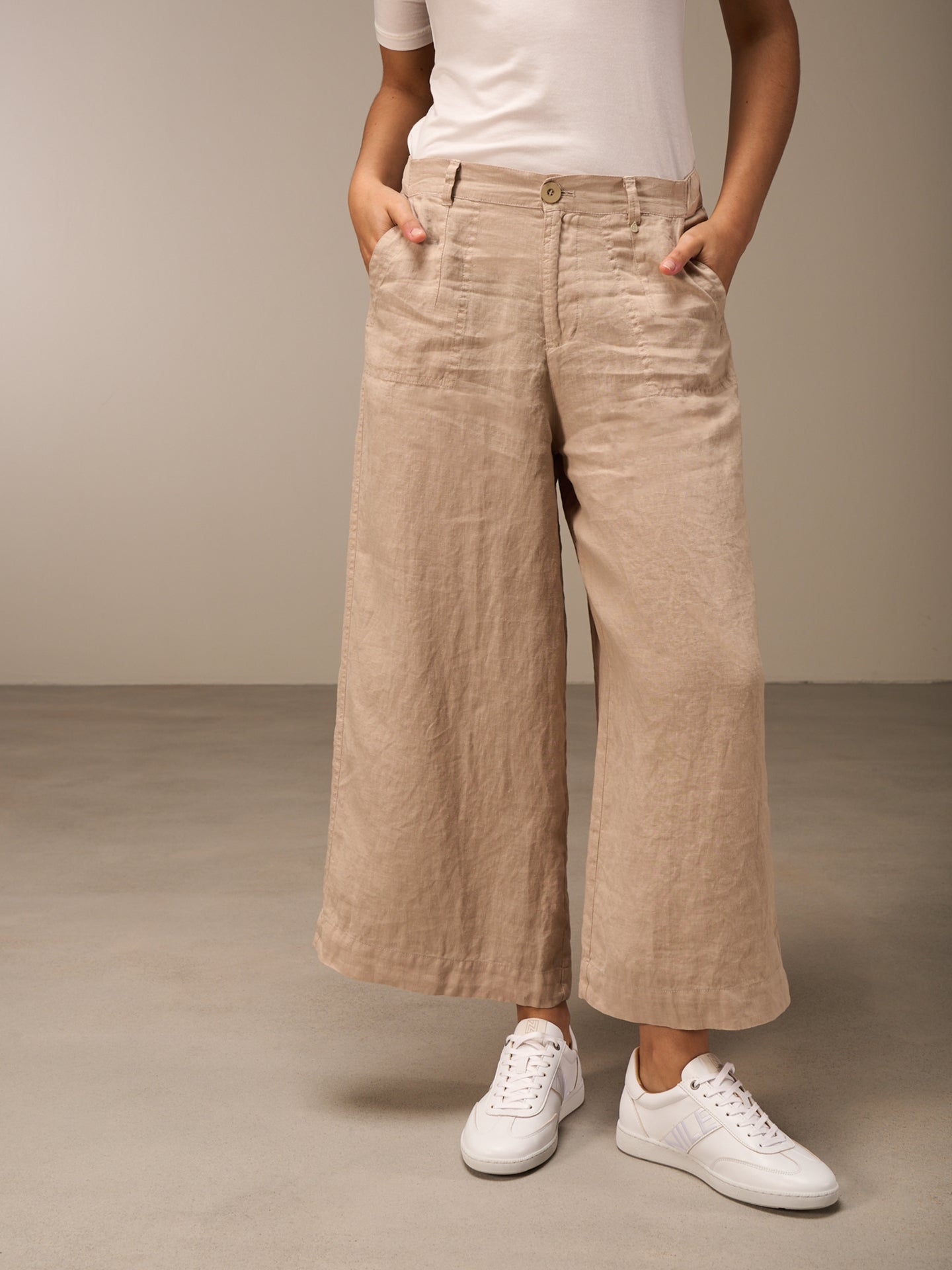 Pantaloni in lino