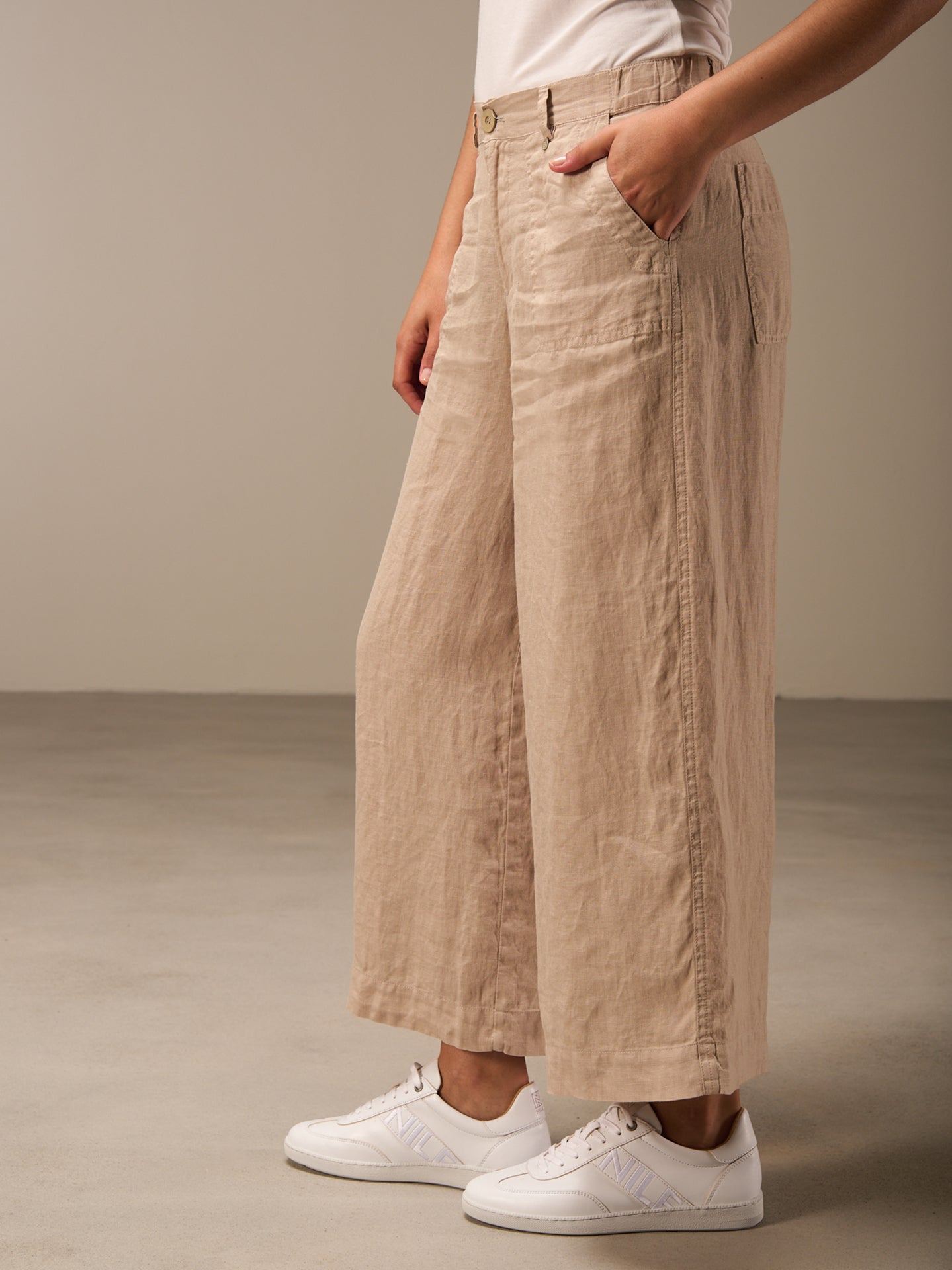 Pantaloni in lino