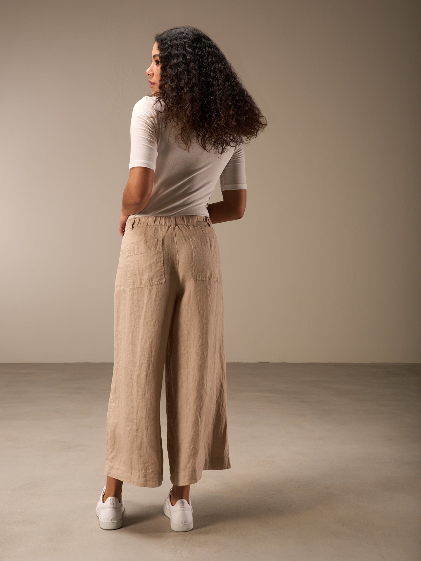 Pantaloni in lino