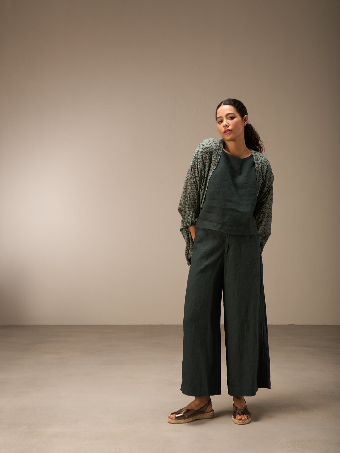 Pantaloni in lino